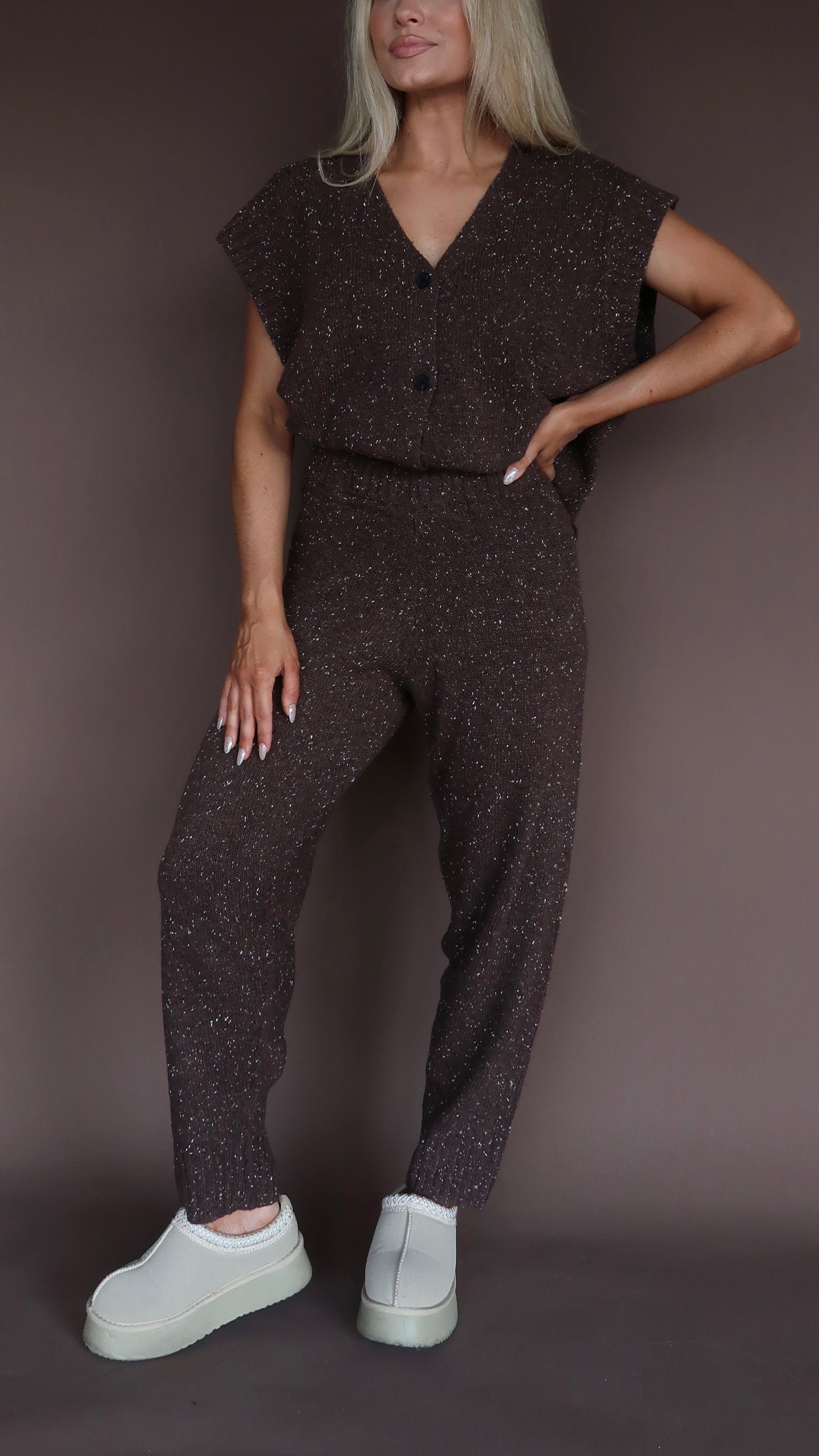 LODGE HIGH WAISTED SWEATER JOGGER PANTS CHOCOLATE