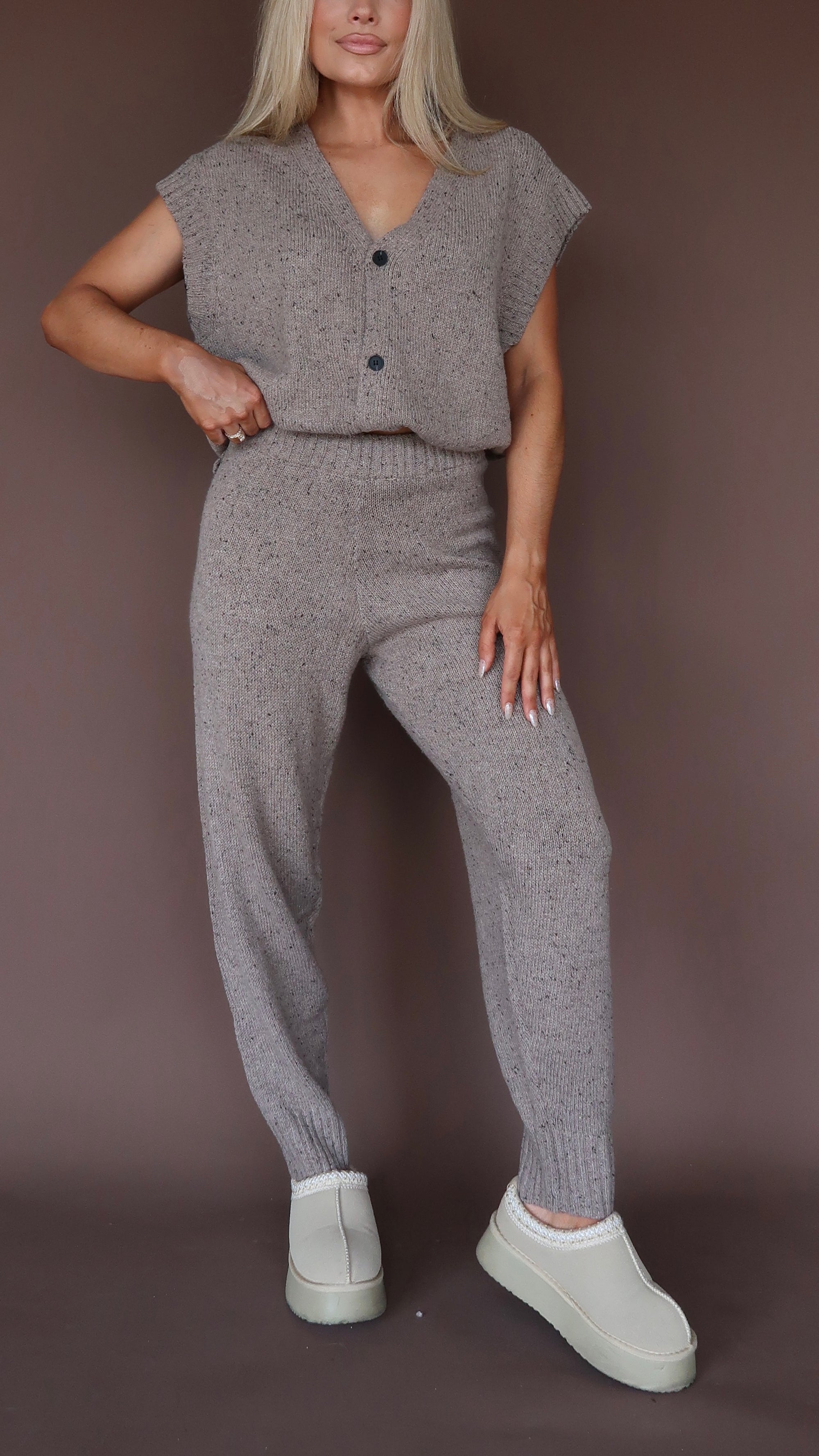 LODGE HIGH WAISTED SWEATER JOGGER PANTS TAUPE