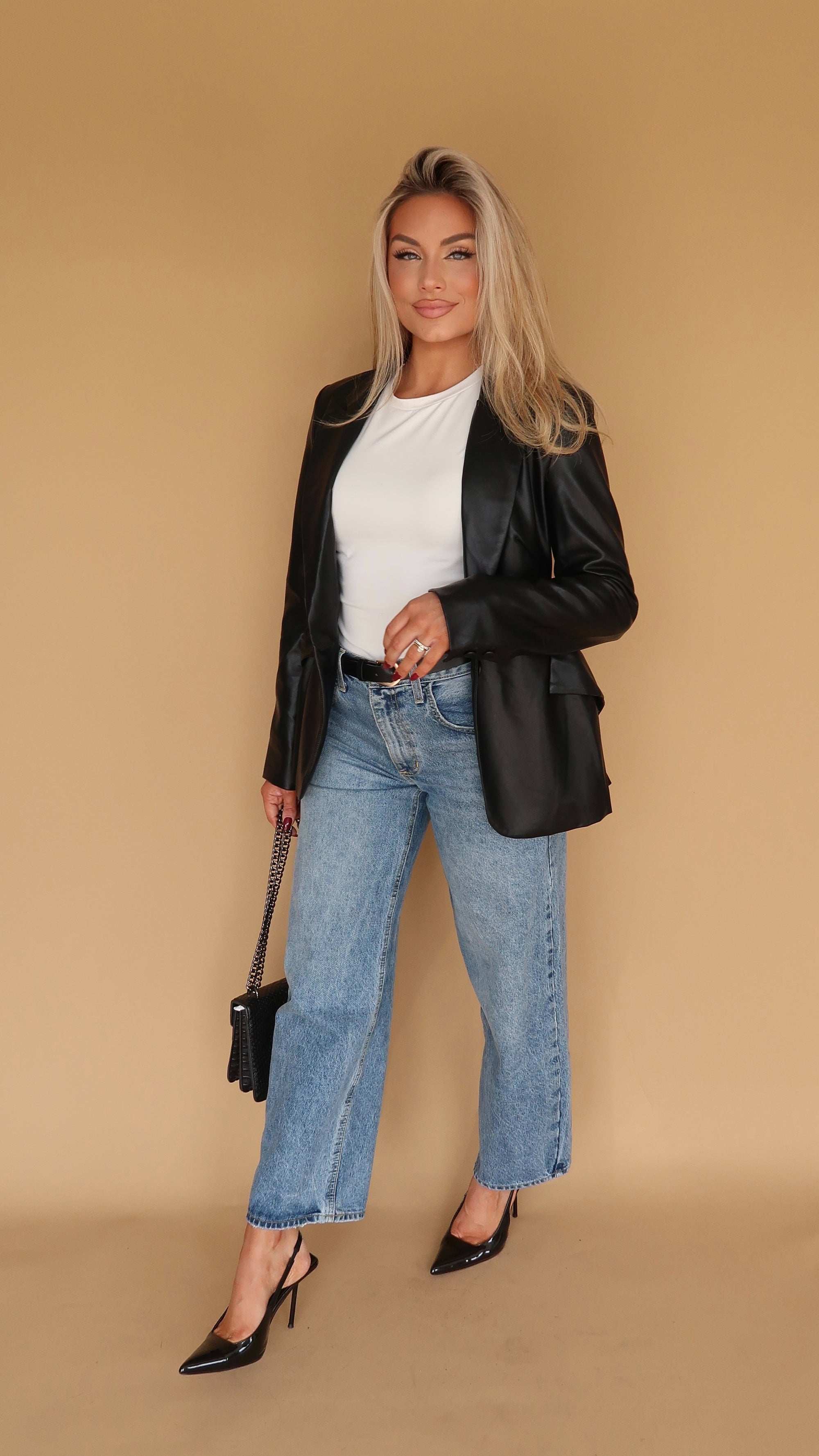 FAUX LEATHER SLIM FIT BLAZER