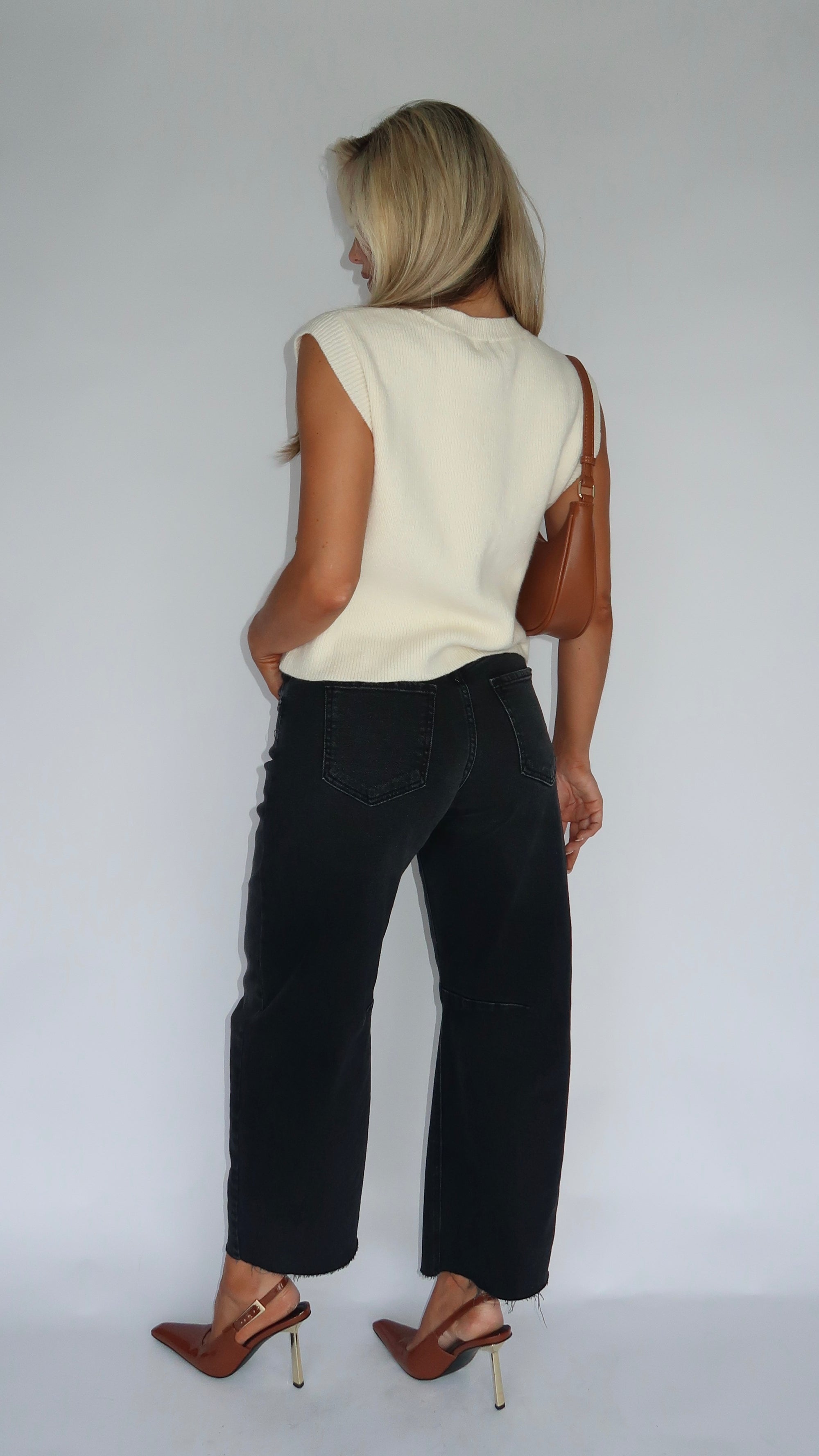 AMBER SWEATER VEST CREAM