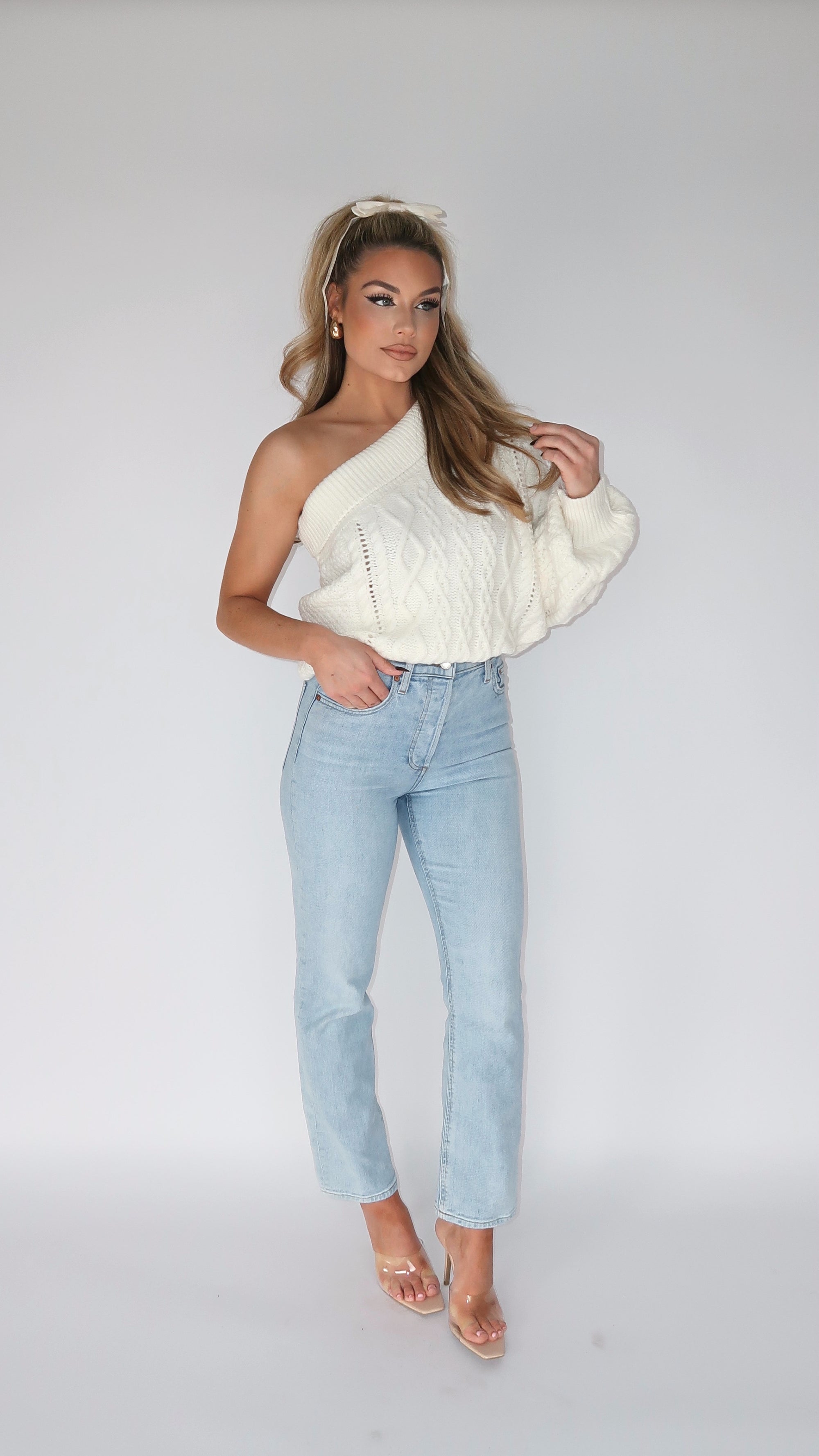 AVERY ONE SHOULDER SWEATER CREAM