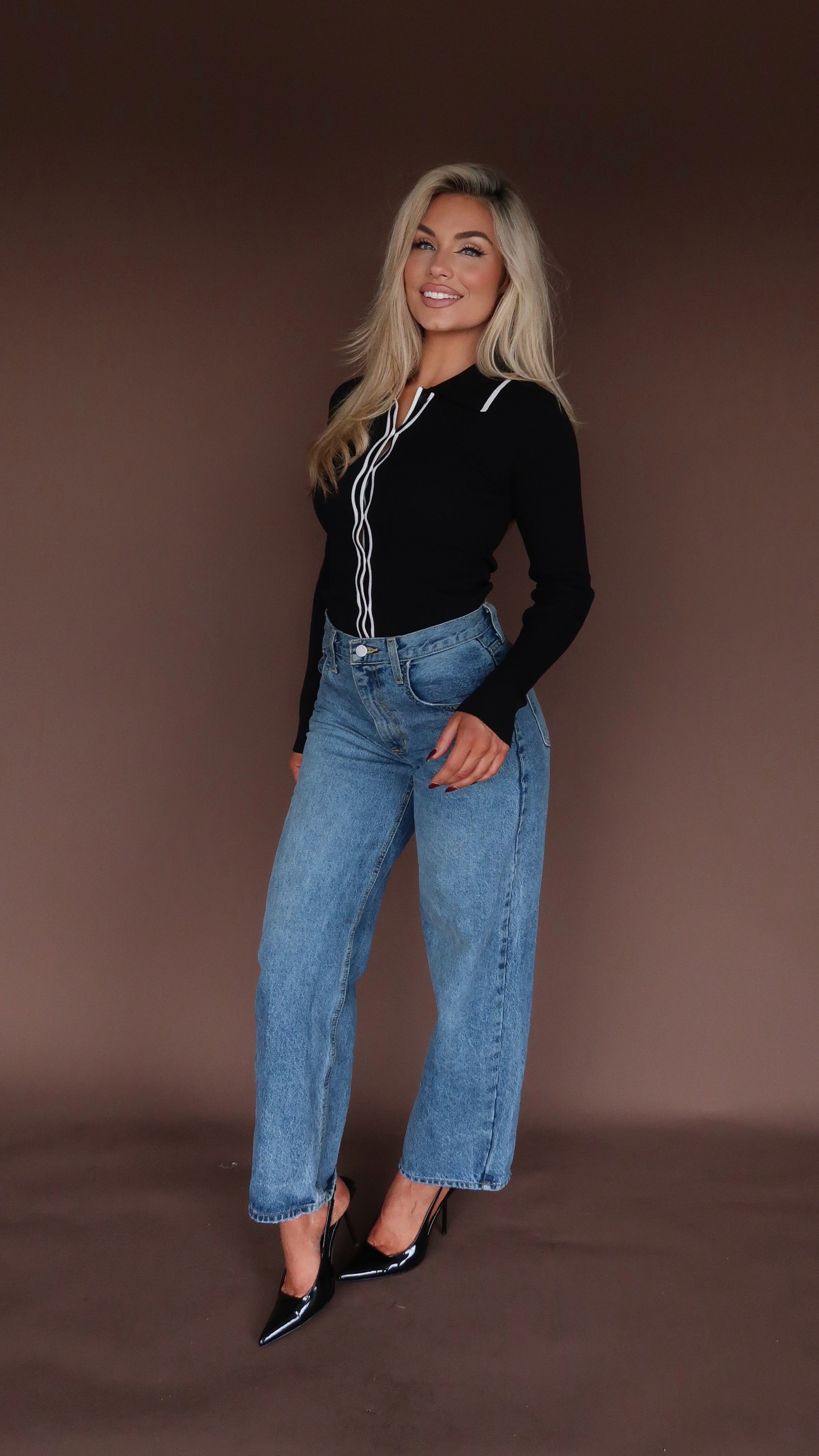NOIR CONTRAST TOP BLACK/WHITE