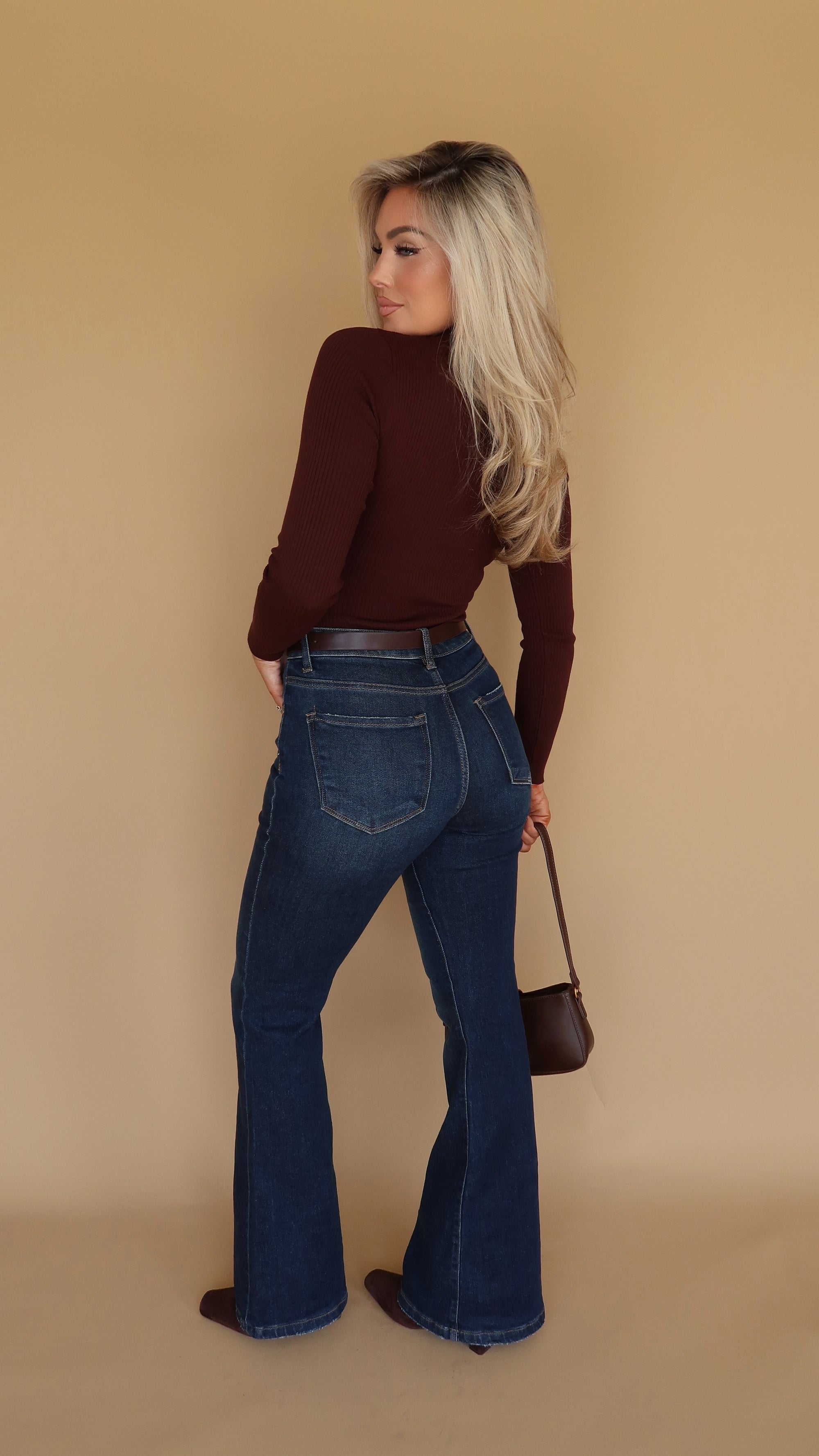 STAPLE BROWN RIBBED BODYSUIT