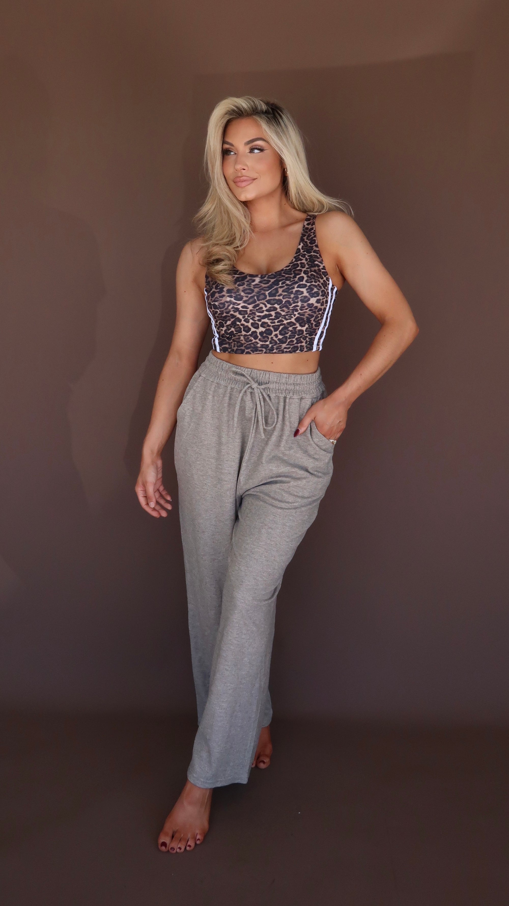LYLA LEOPARD SPORTS TOP