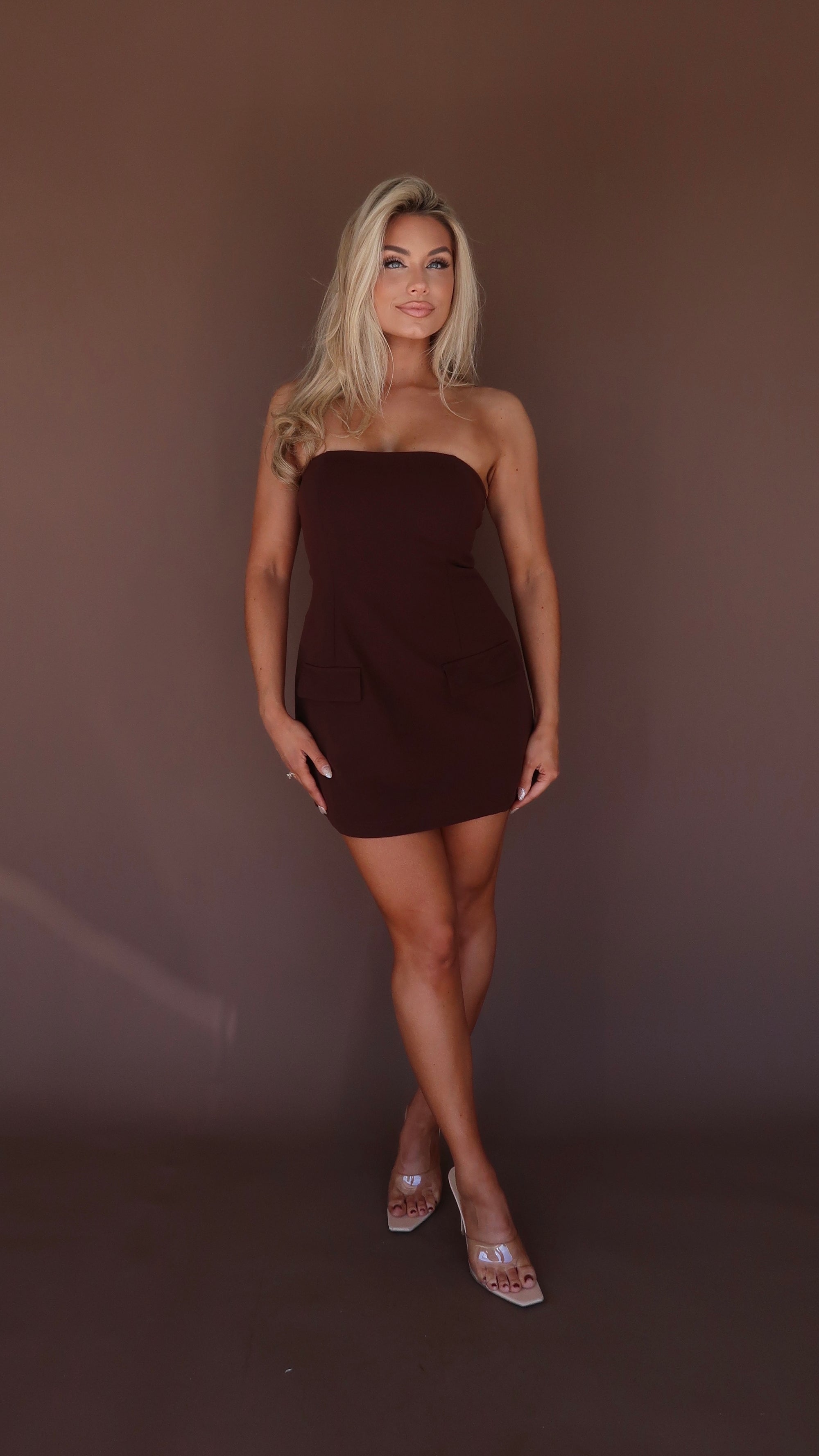 KAIA BROWN STRAPLESS MINI DRESS