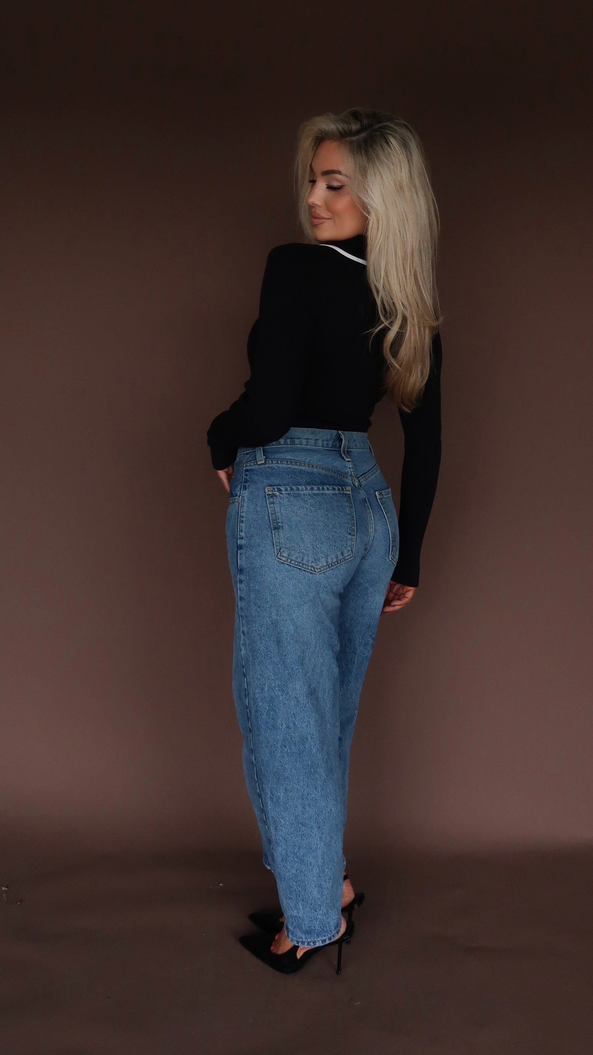 NOIR CONTRAST TOP BLACK/WHITE