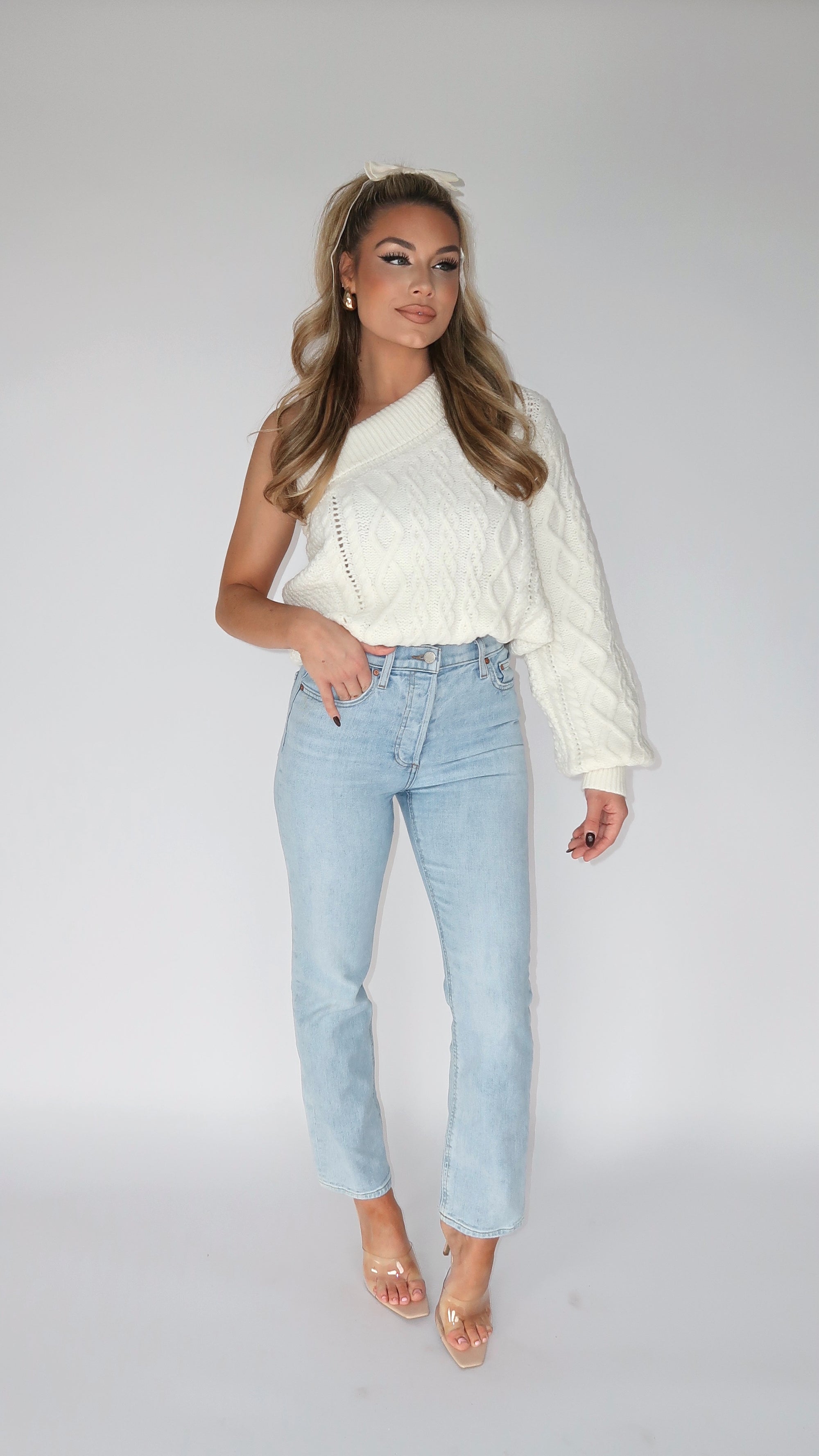 AVERY ONE SHOULDER SWEATER CREAM