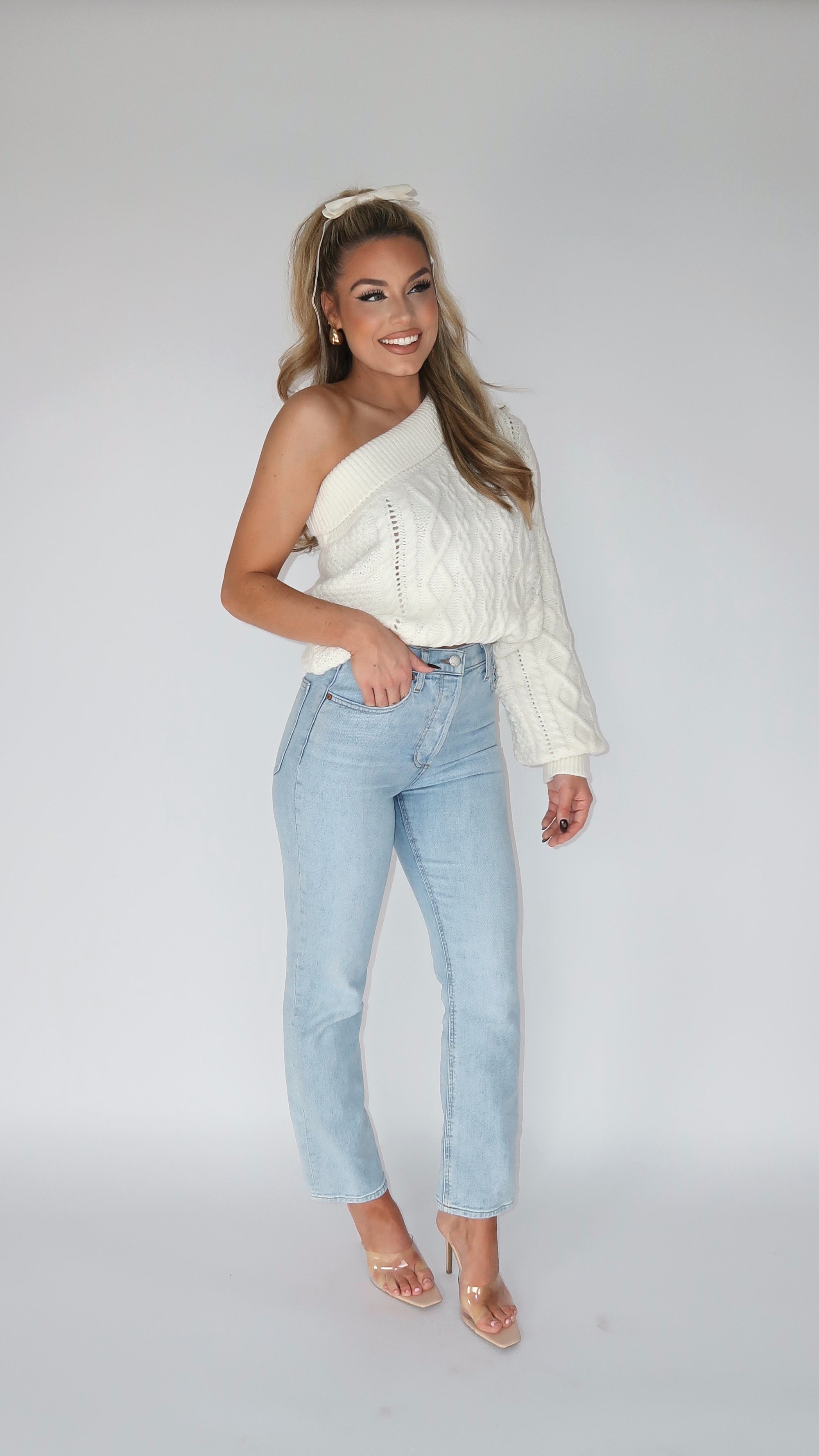 AVERY ONE SHOULDER SWEATER CREAM