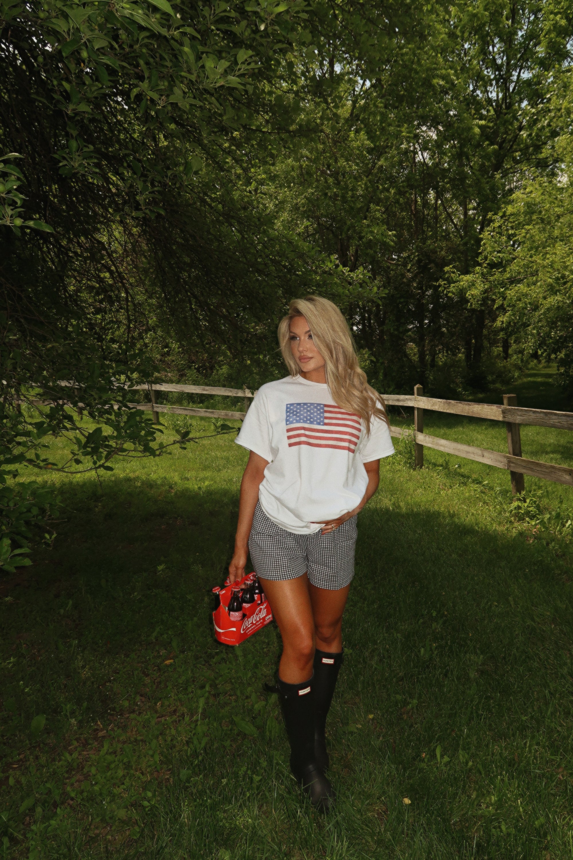 AMERICANA FLAG OVERSIZED GRAPHIC TEE WHITE