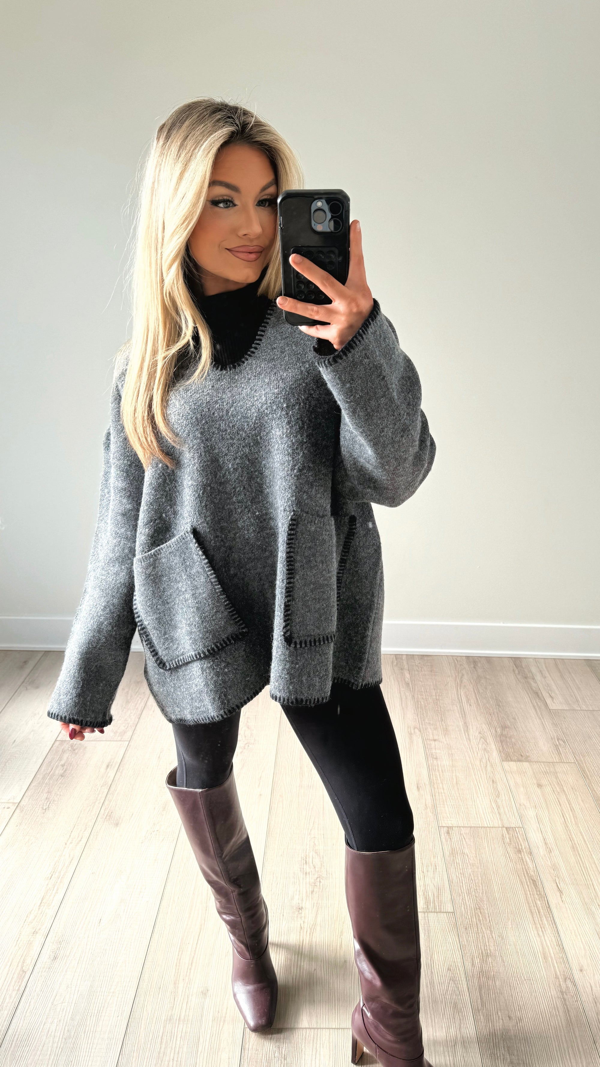 EQUESTRIAN STITCH OVERSIZED SWEATER