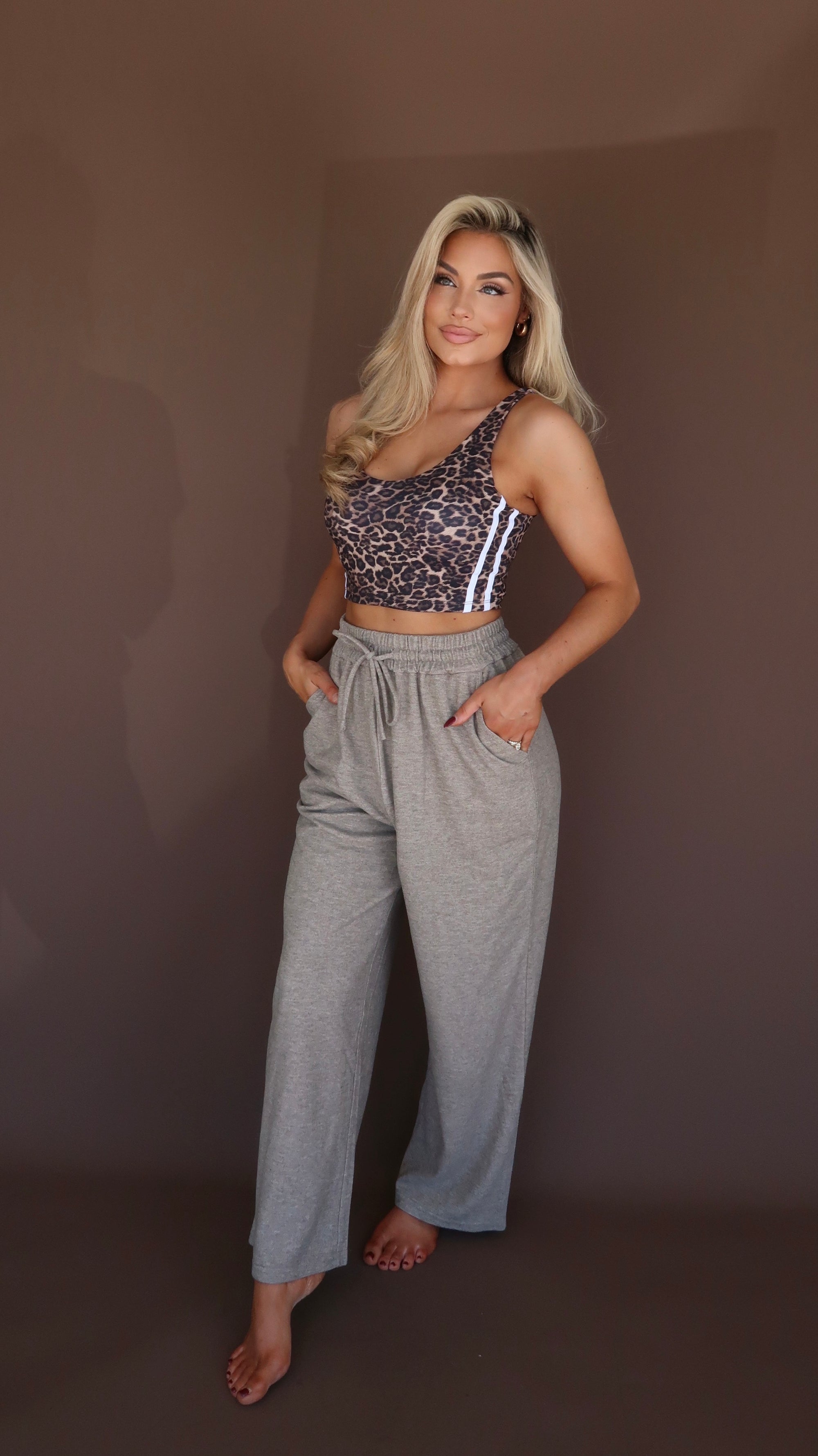 LYLA LEOPARD SPORTS TOP