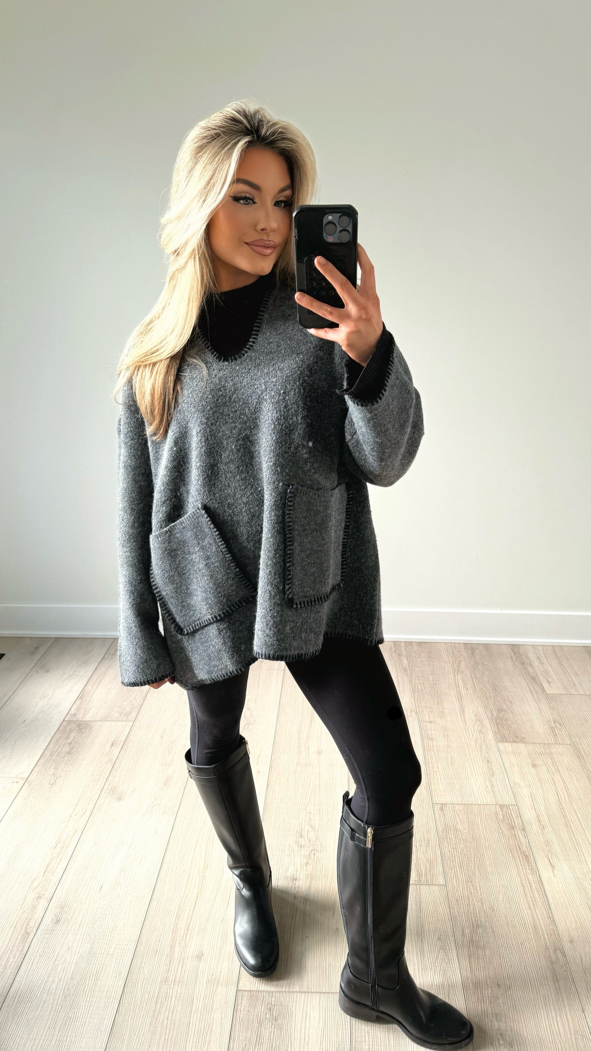 EQUESTRIAN STITCH OVERSIZED SWEATER