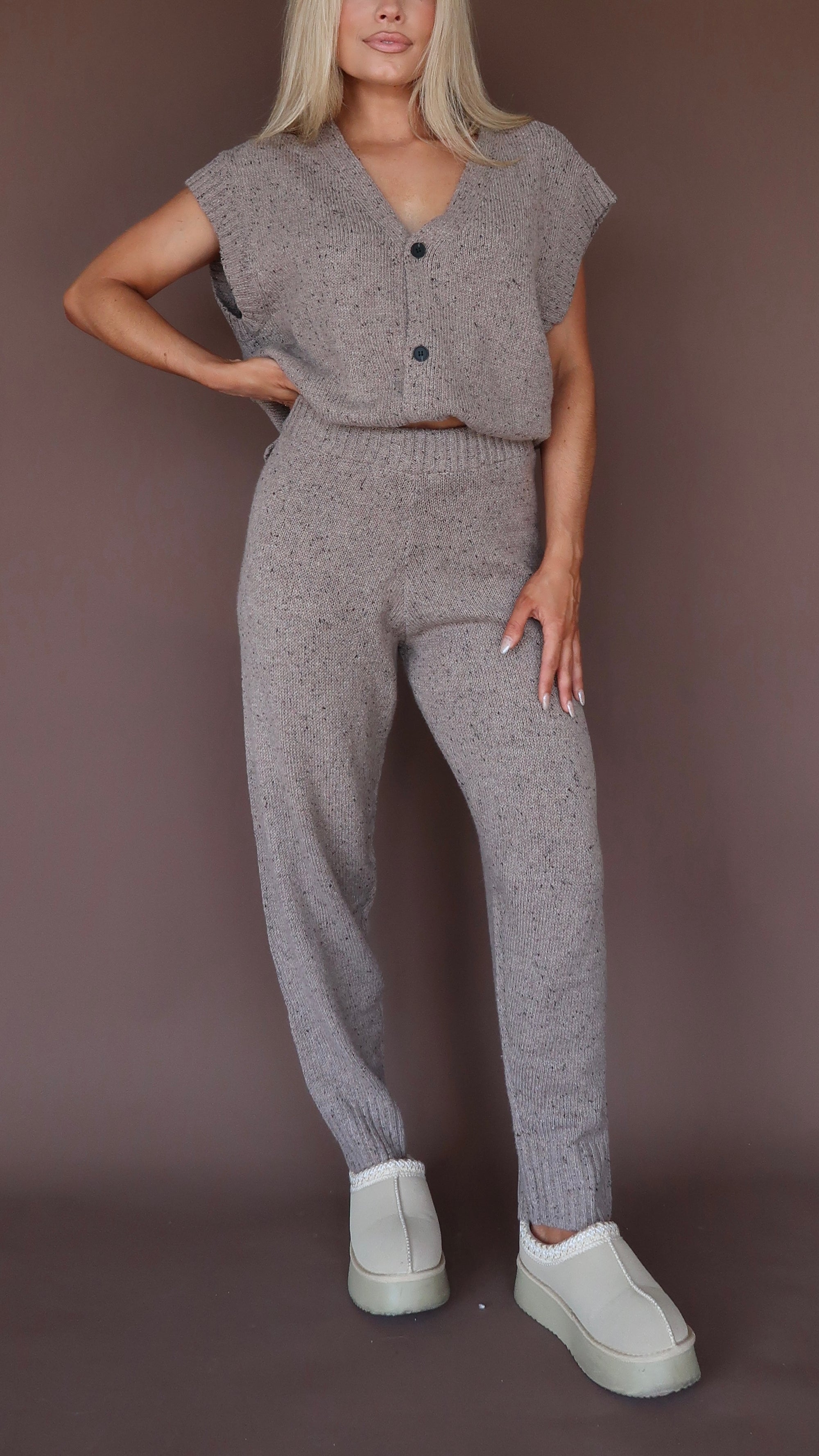 LODGE HIGH WAISTED SWEATER JOGGER PANTS TAUPE