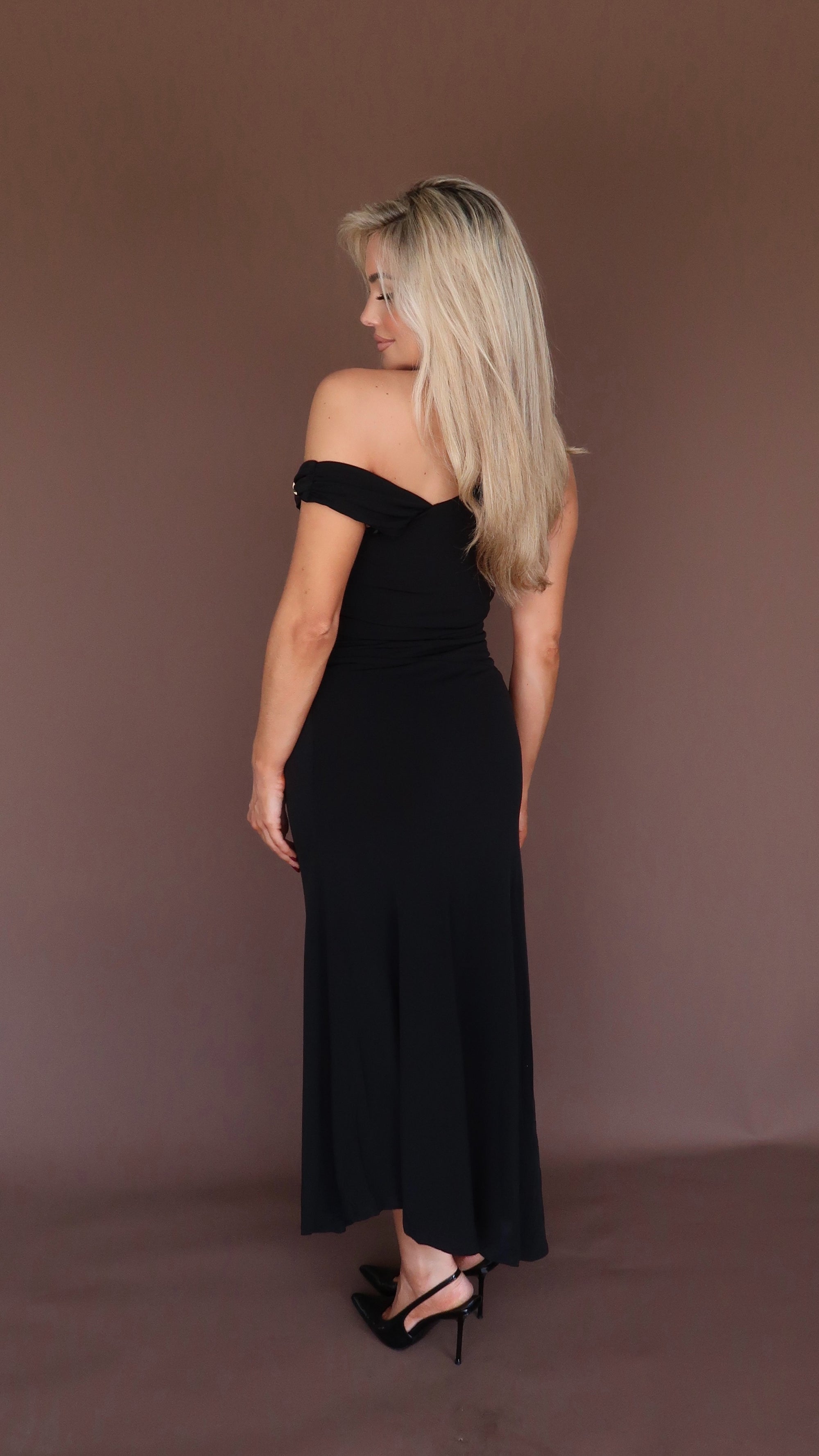 ADELE OFF THE SHOULDER MAXI DRESS BLACK