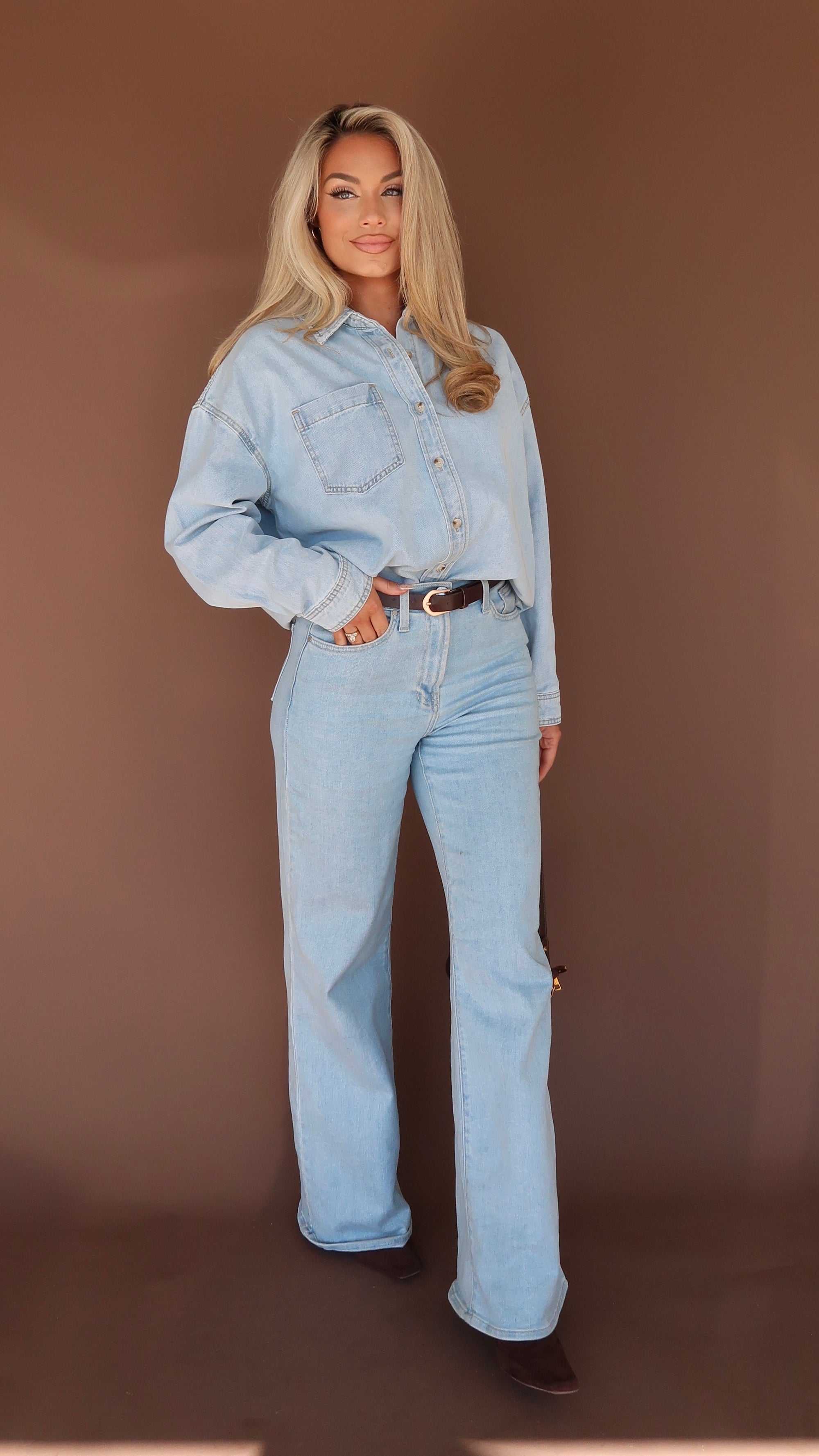 CORE OVERSIZED DENIM BUTTON DOWN LIGHT WASH