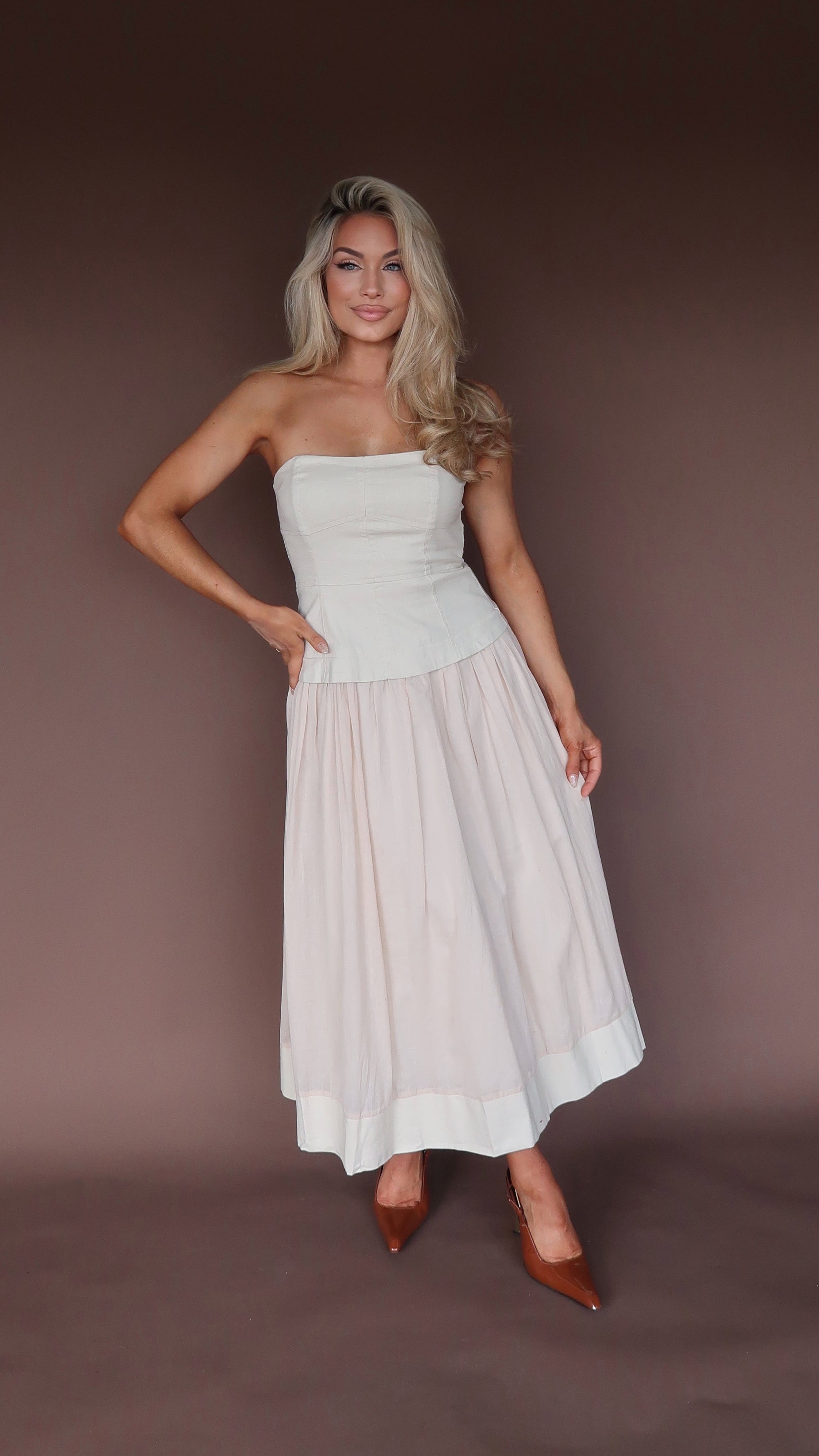 ELARA STRAPLESS MIDI DRESS ECRU