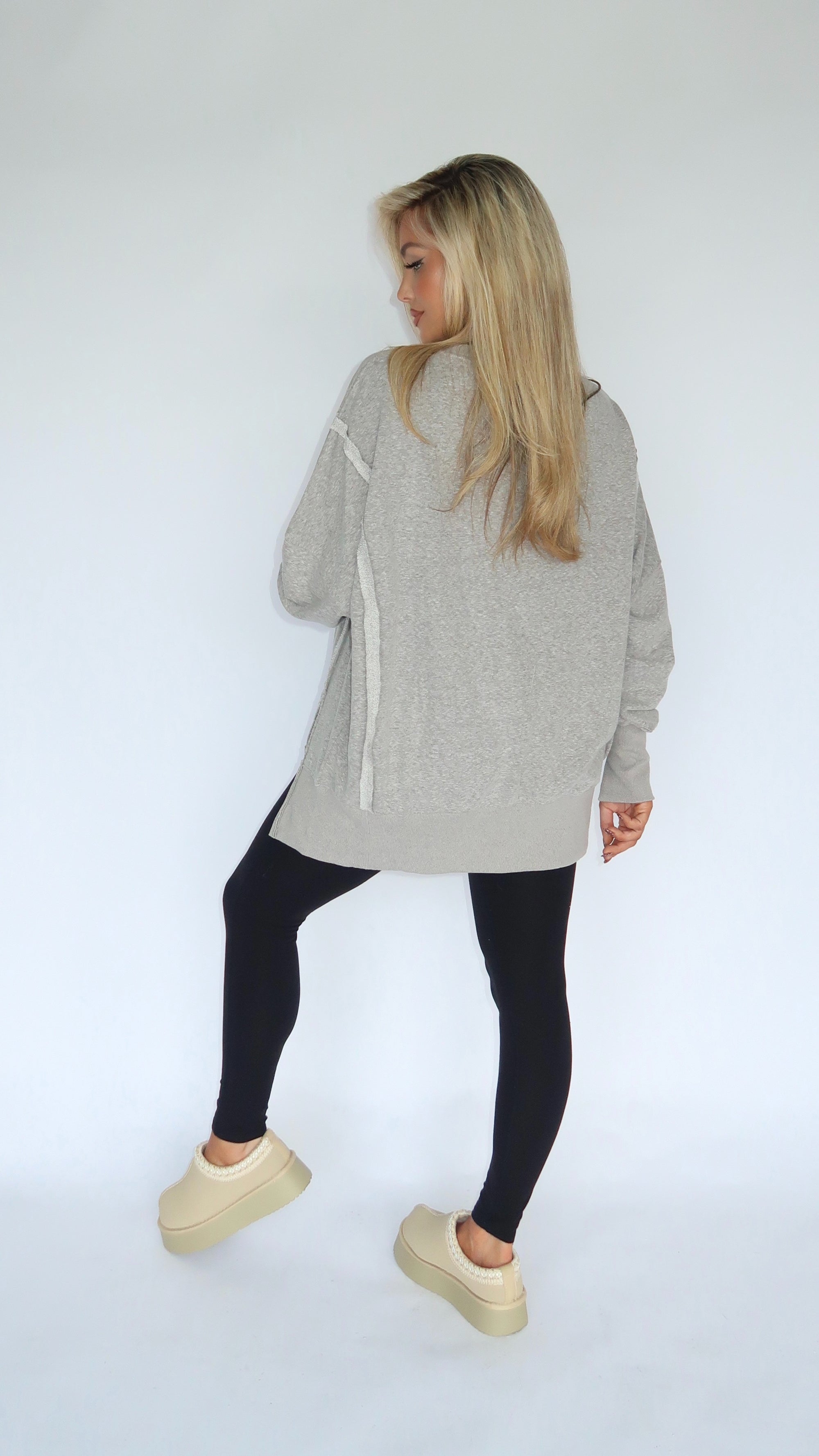 EVERYDAY PULLOVER CREWNECK GREY