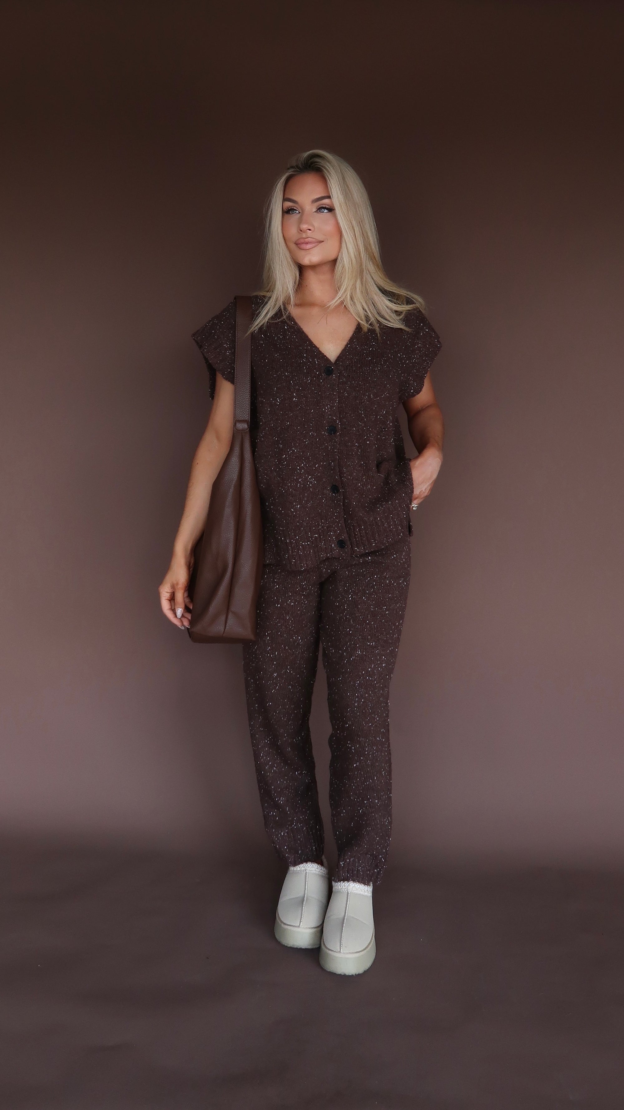 LODGE SWEATER TOP CHOCOLATE
