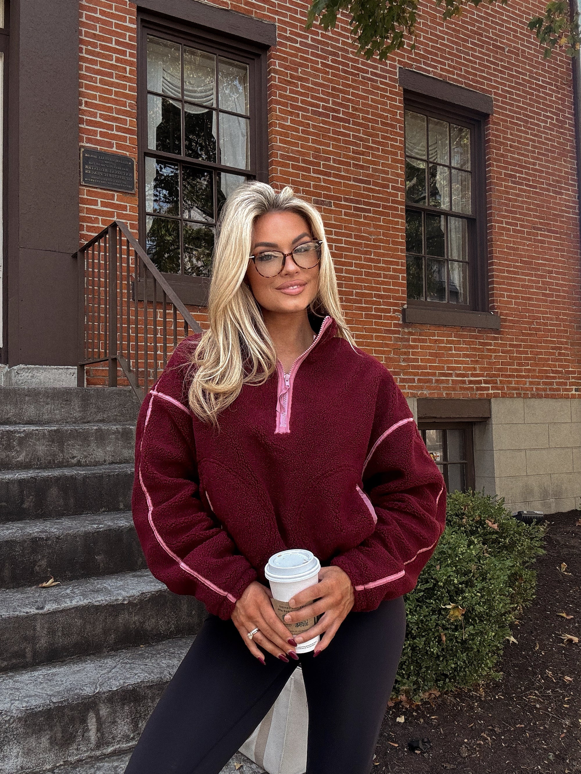 ORCHARD FLEECE PULLOVER CRANBERRY