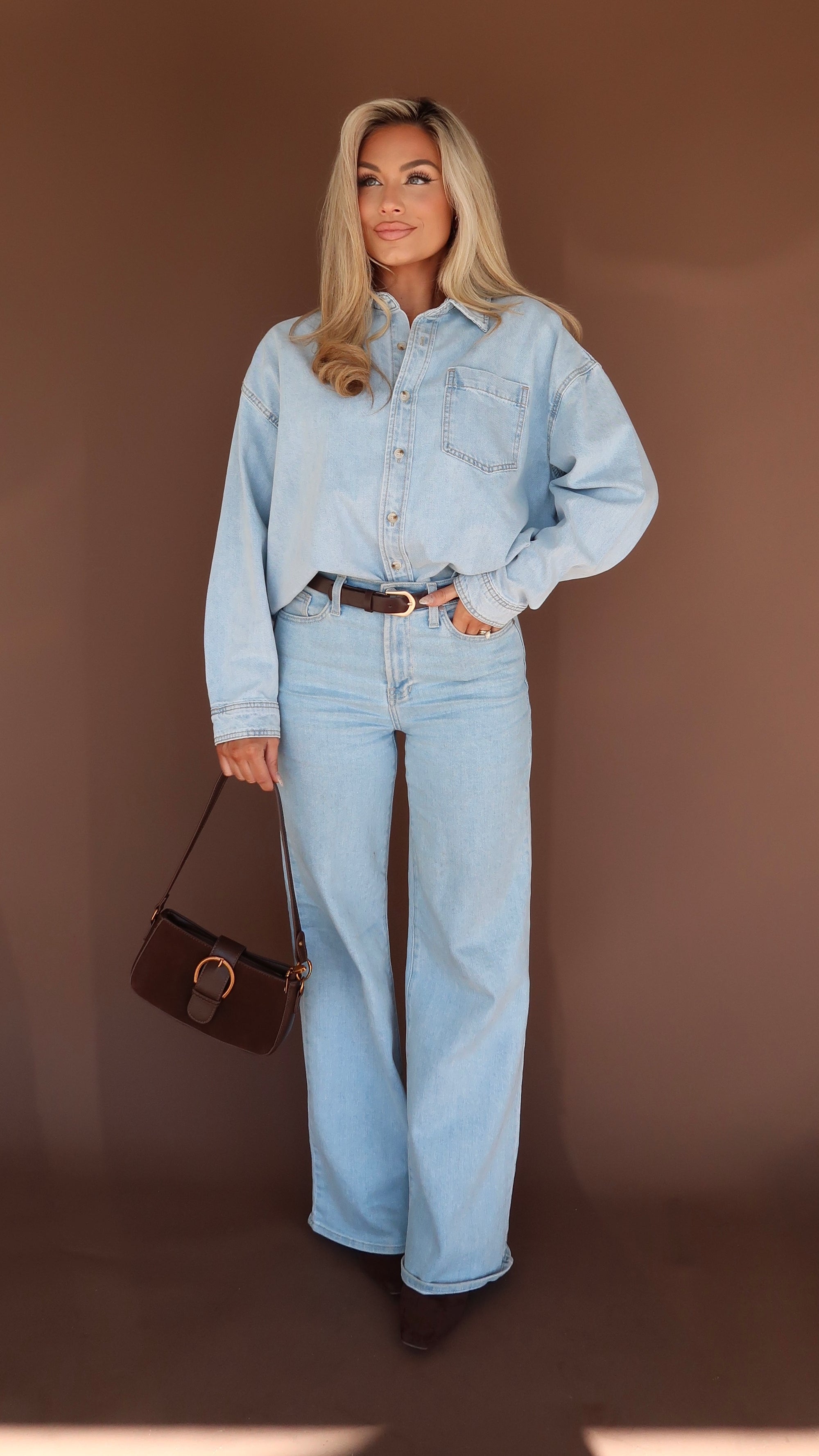 CORE OVERSIZED DENIM BUTTON DOWN LIGHT WASH