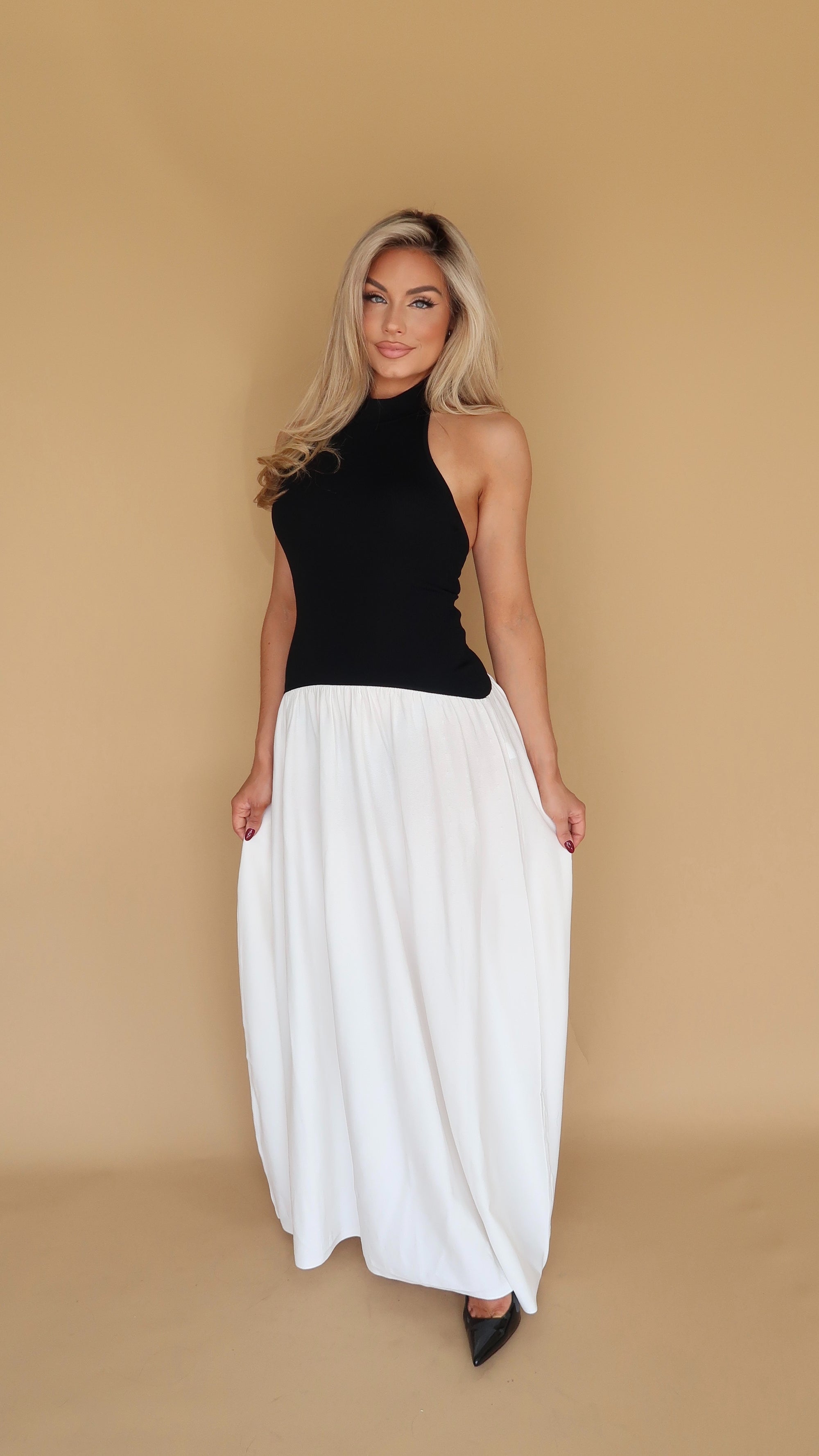 LUNA CONTRAST MAXI DRESS