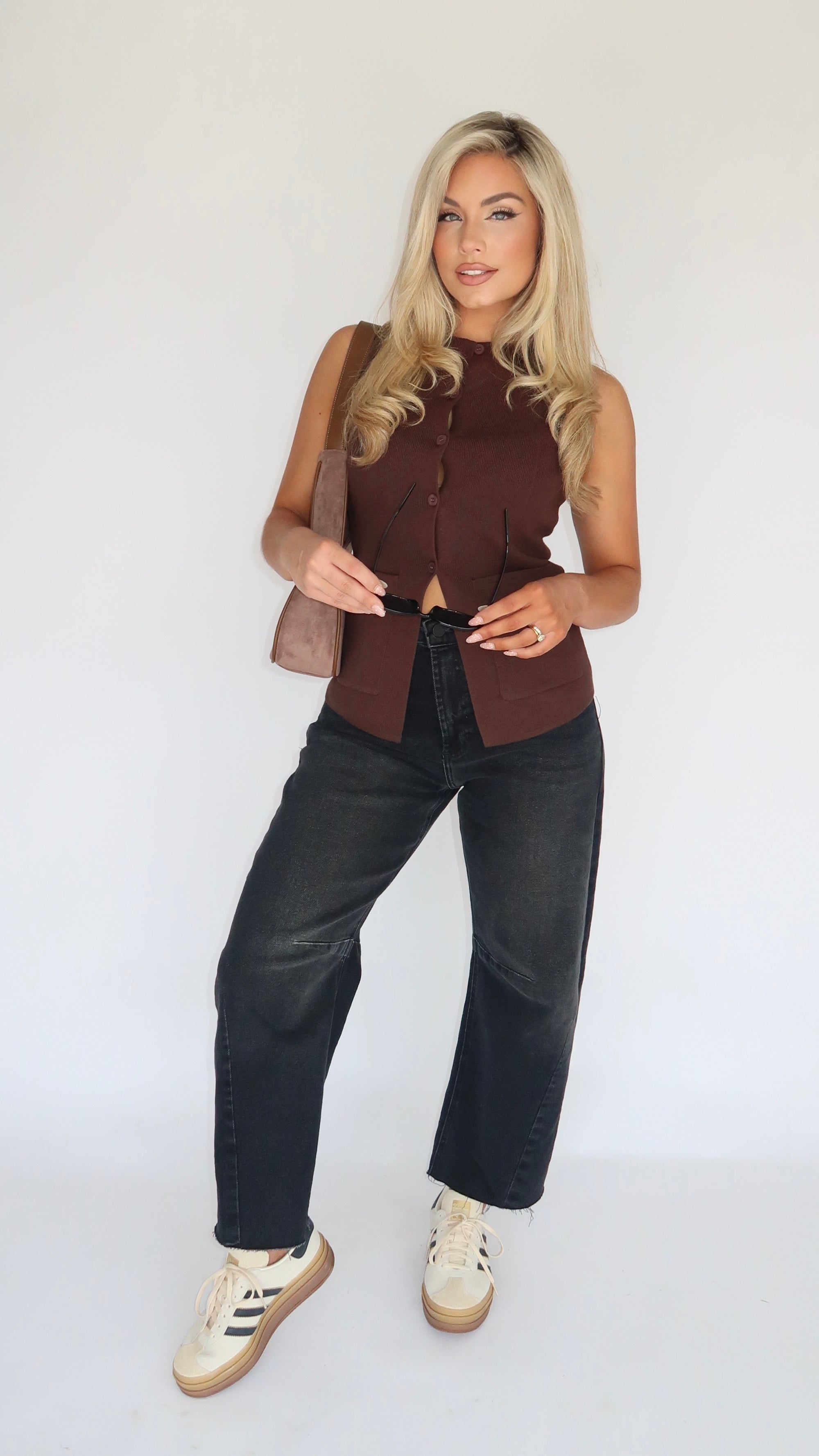 SPICE SPLIT V-HEM SWEATER TOP