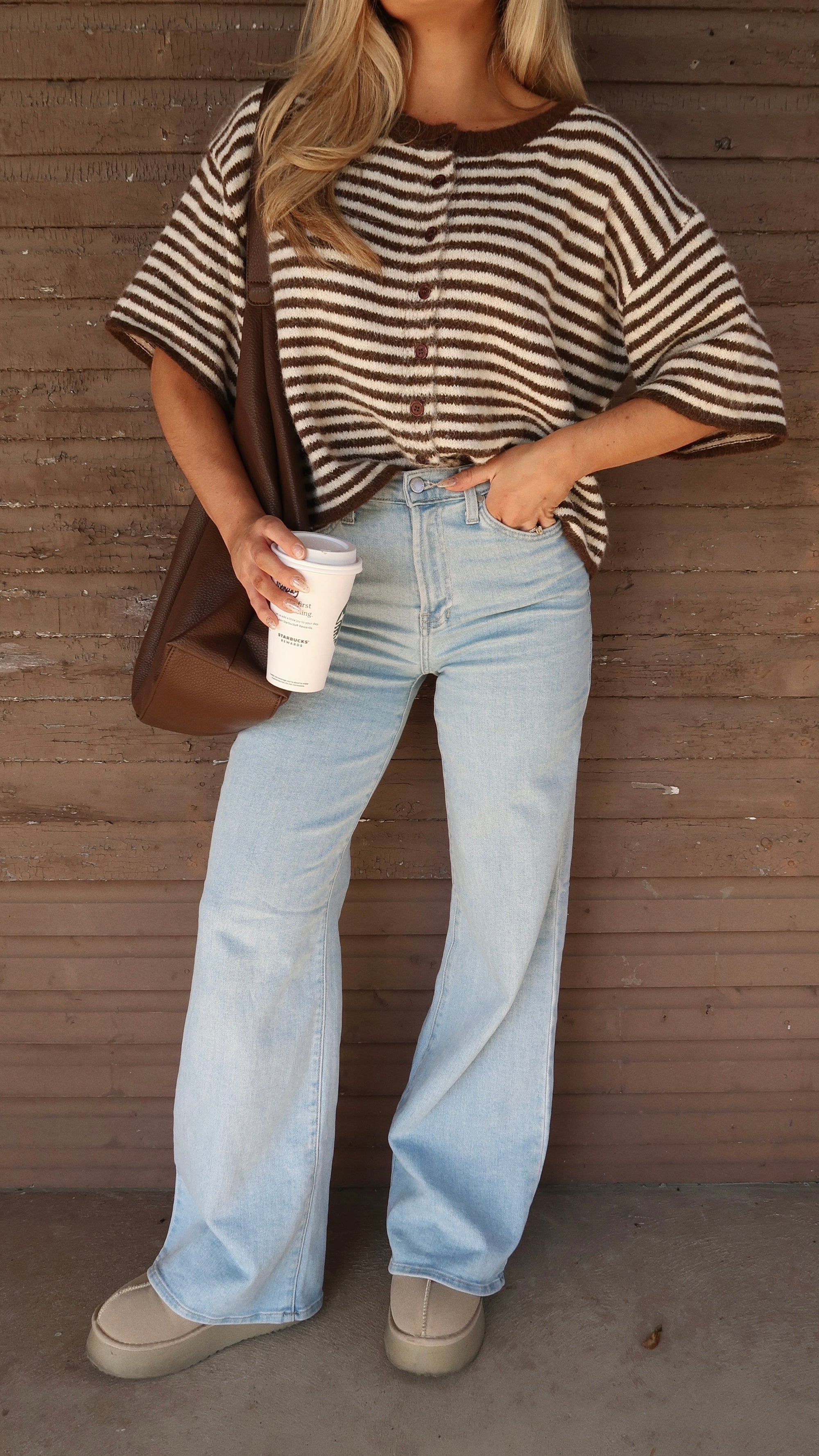 HIGH-WAISTED LIGHT WASH WIDE LEG DENIM