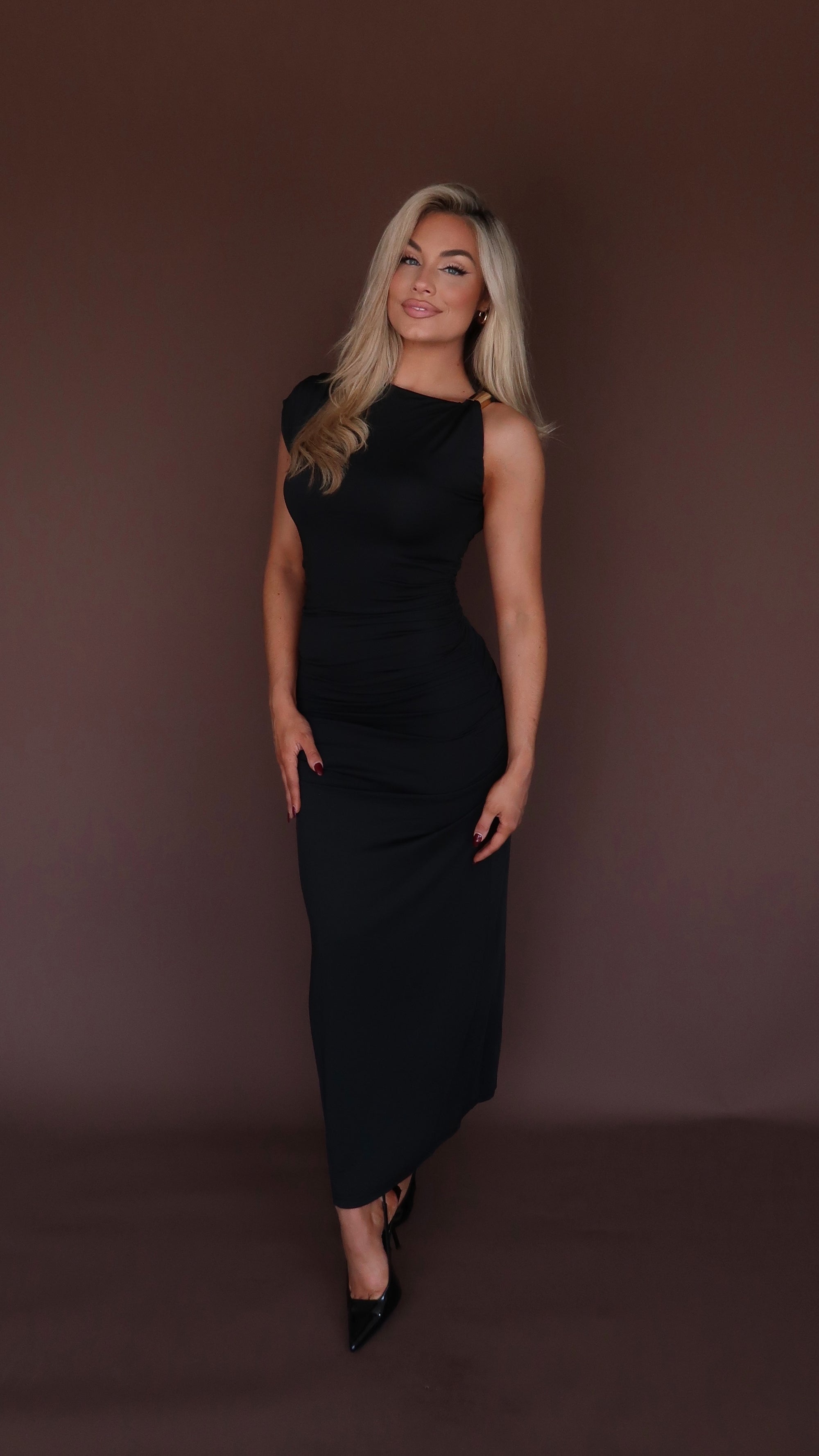 FIONA MAXI DRESS BLACK