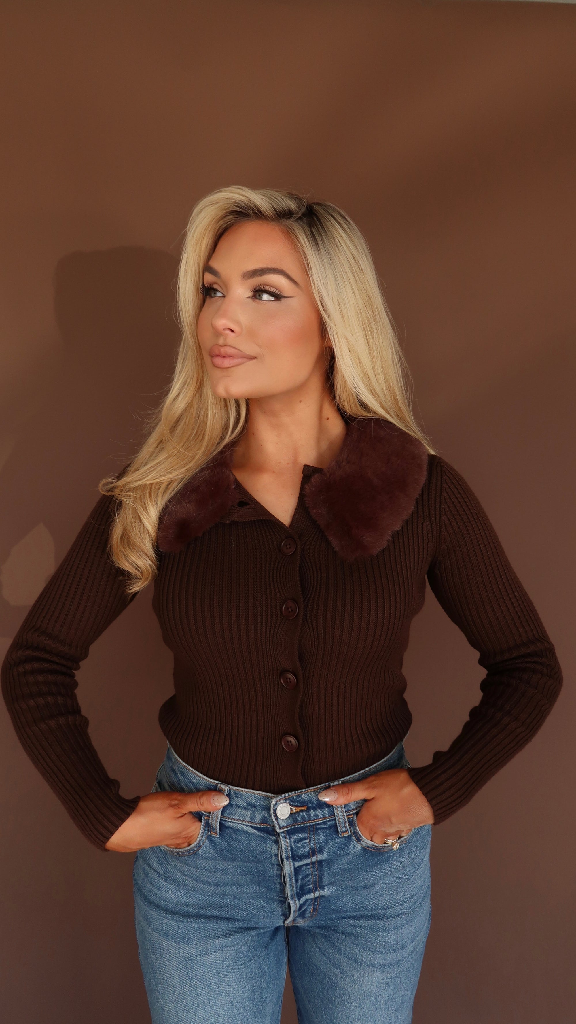 BOMBSHELL FUR TRIM CARDIGAN CHOCLATE