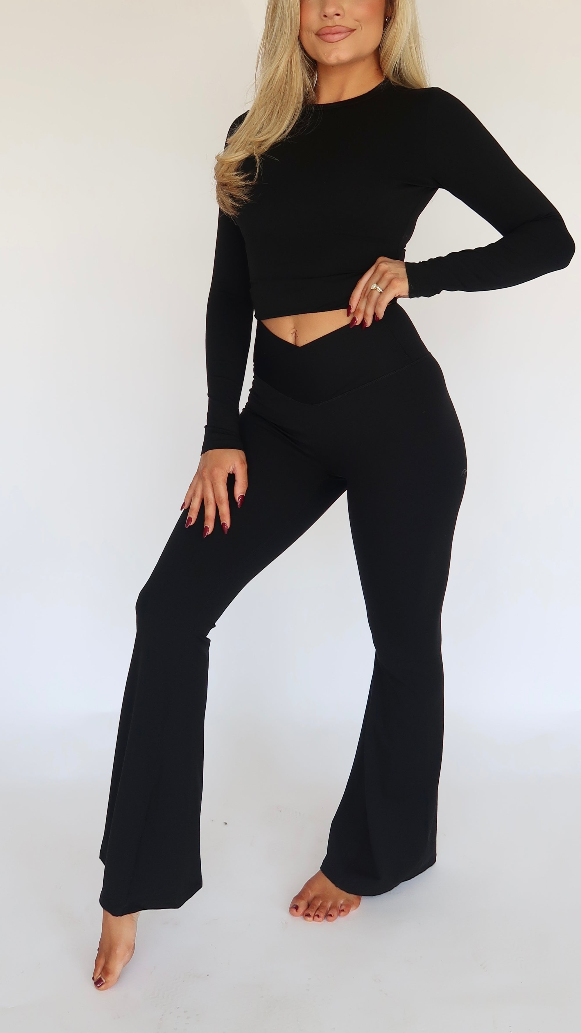 PERFORMANCE CROSSOVER HIGH WAISTED FLARE PANTS BLACK