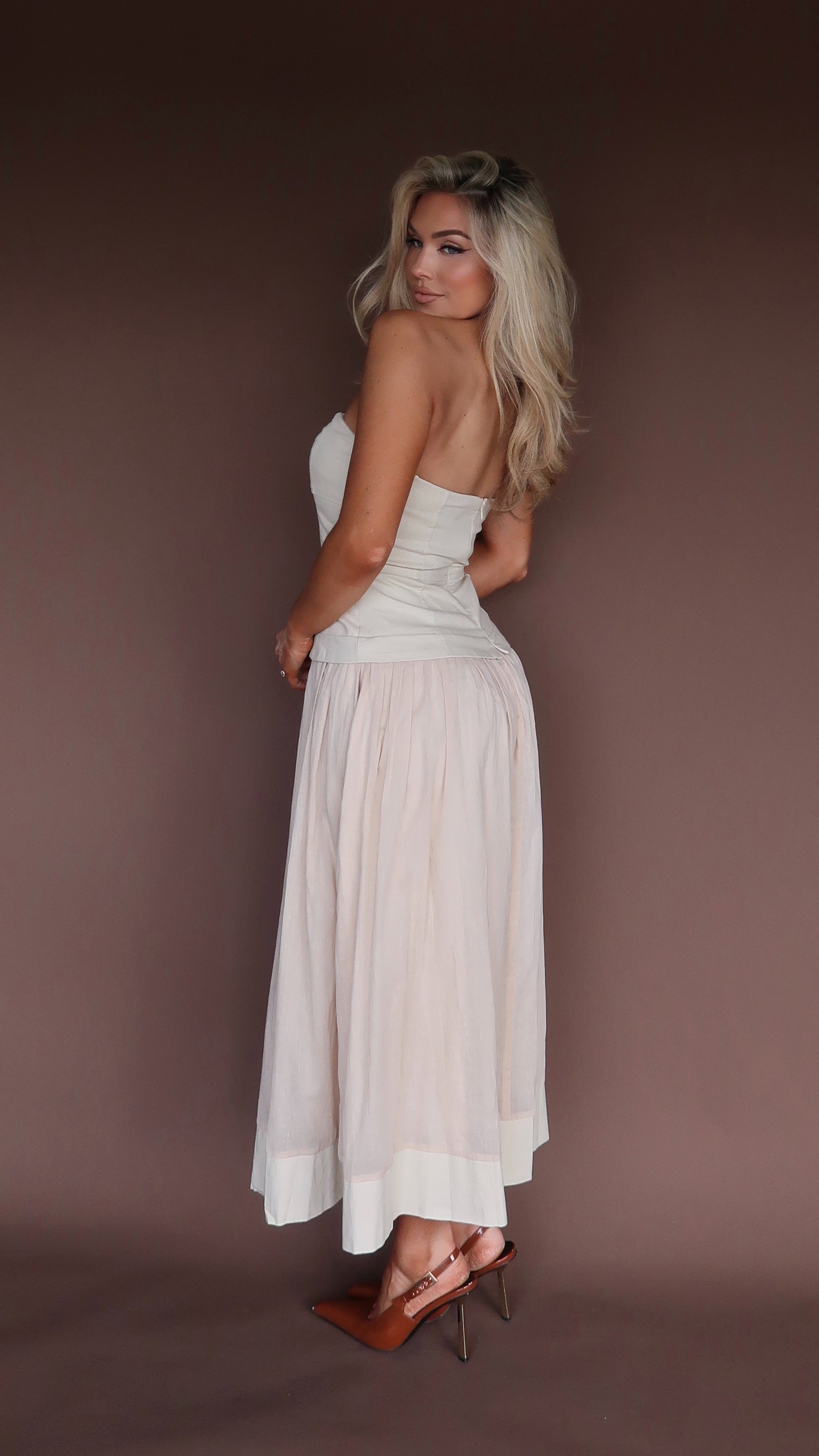 ELARA STRAPLESS MIDI DRESS ECRU