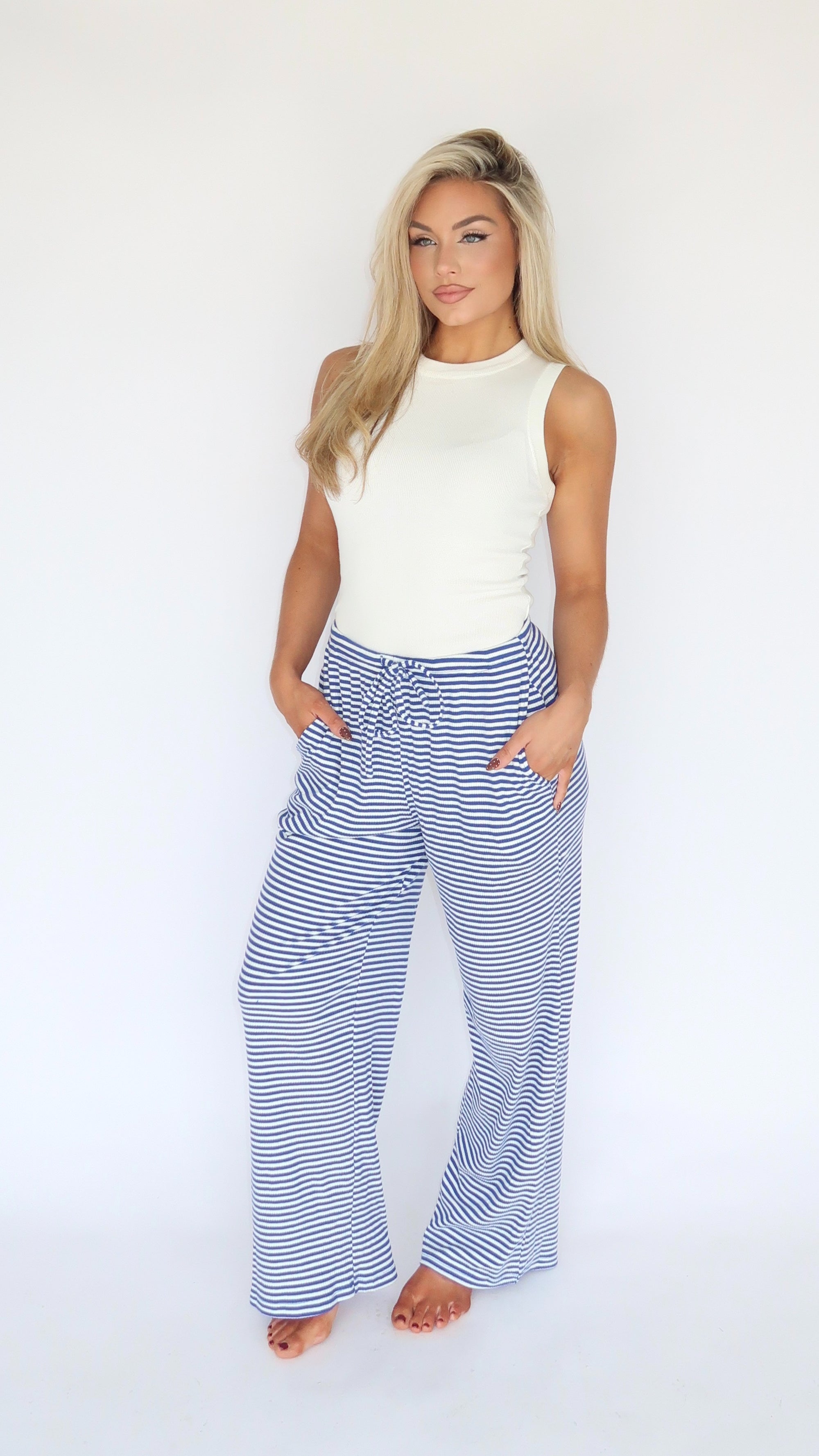 STAPLE WHITE TANK