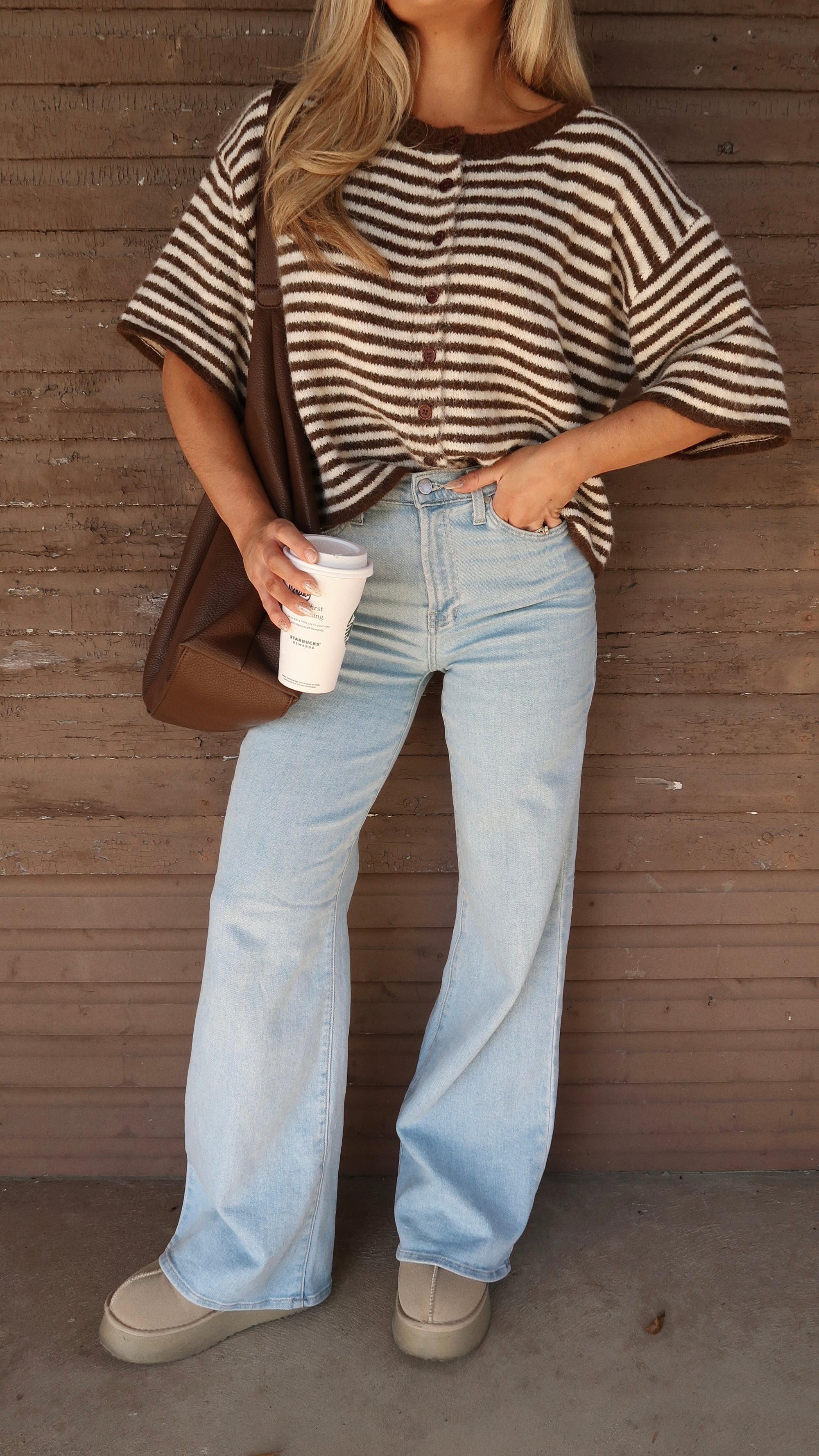 HIGH-WAISTED LIGHT WASH WIDE LEG DENIM