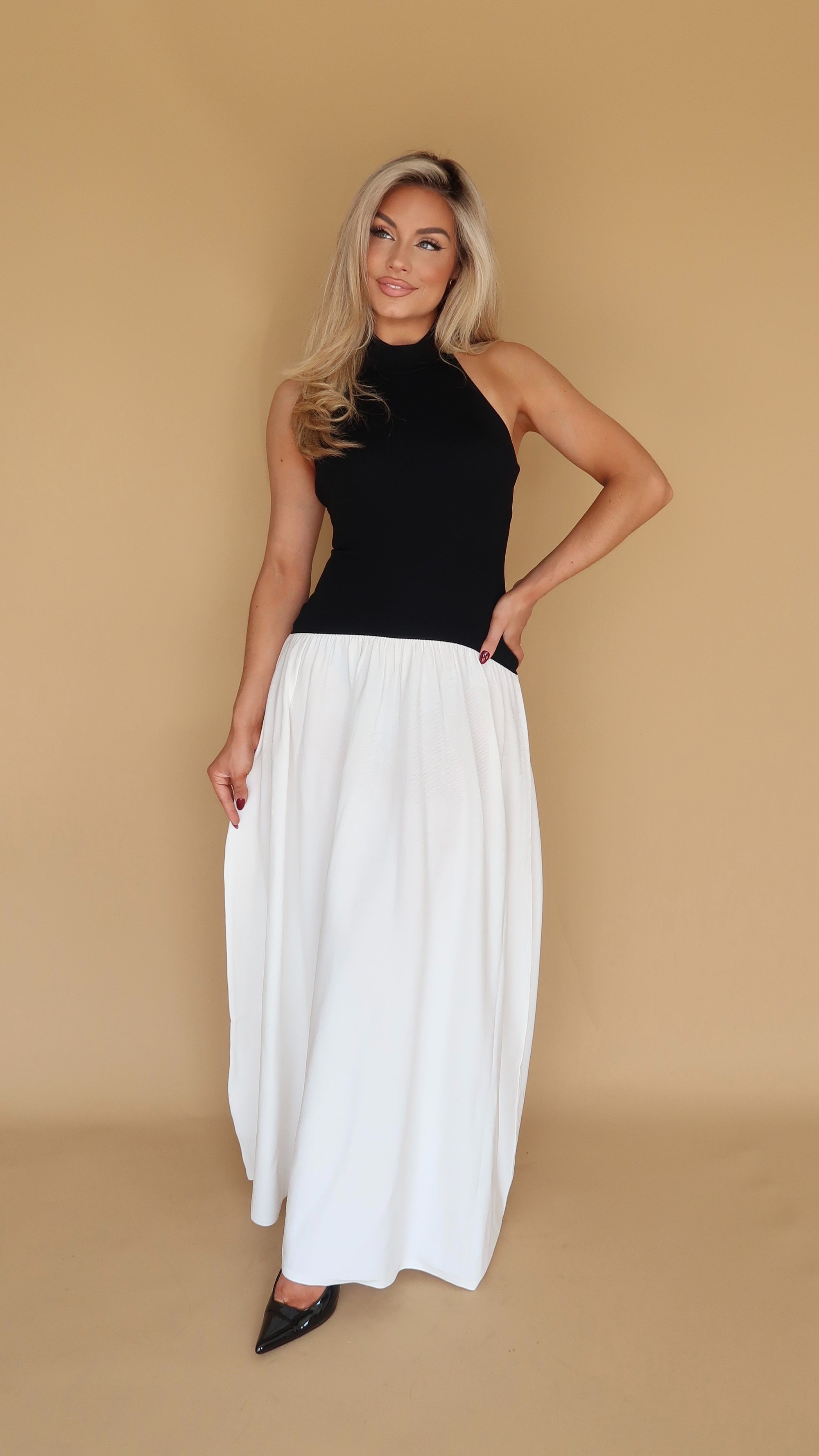 LUNA CONTRAST MAXI DRESS