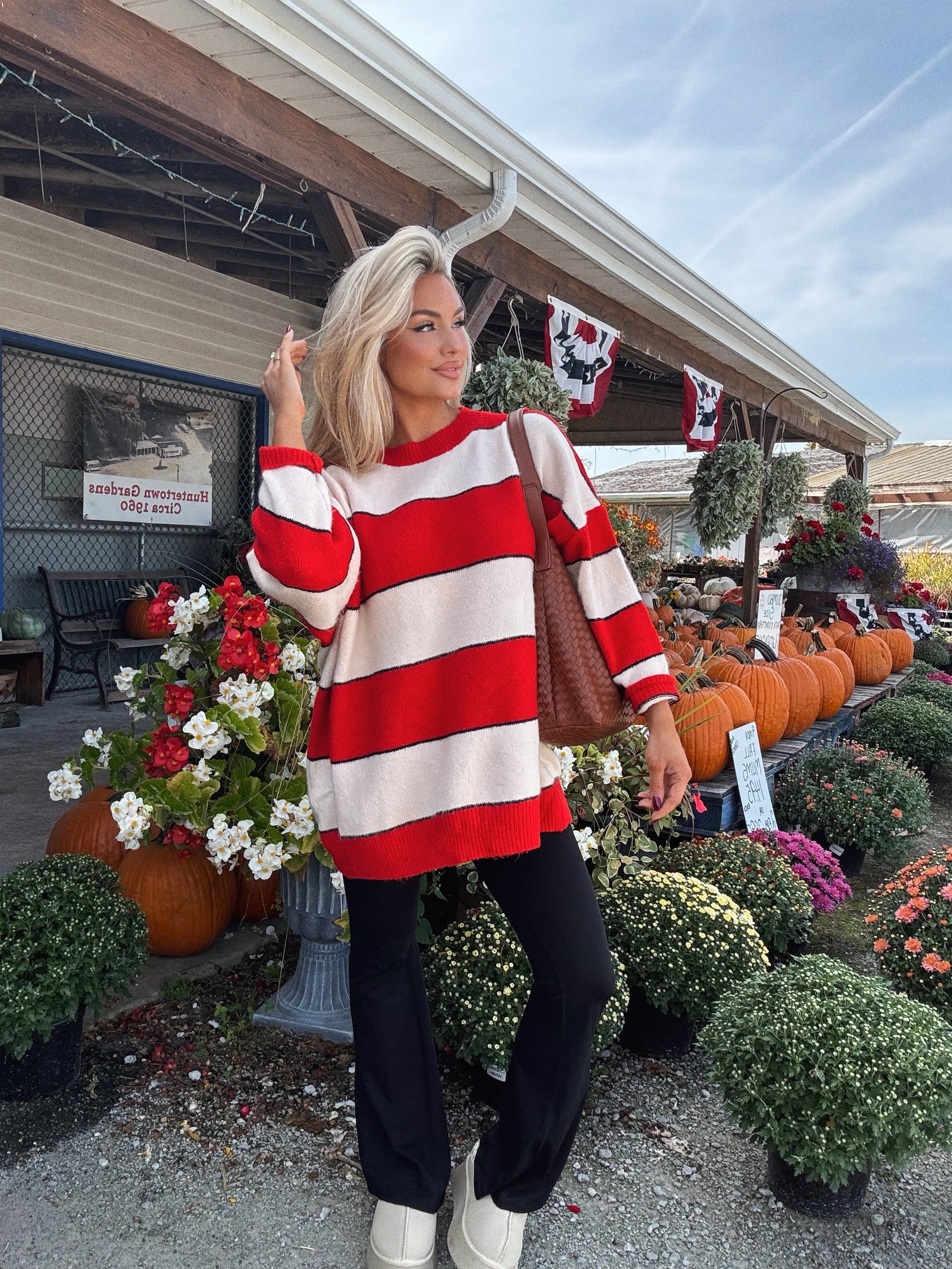 CANDY APPLE STRIPED OVERSIZED SWEATER