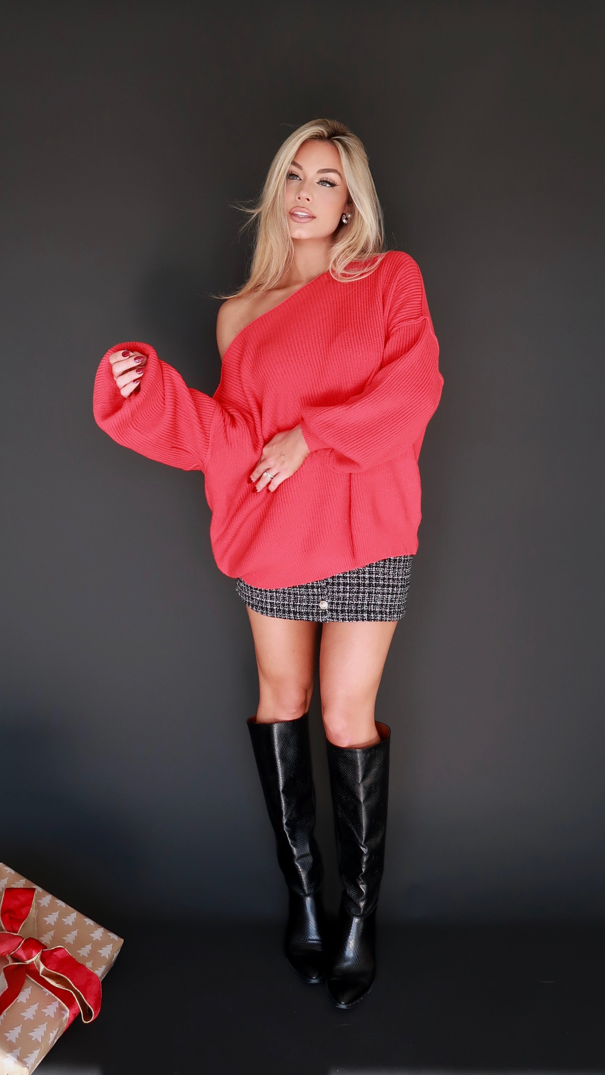 AUTUMN SWEATER RED