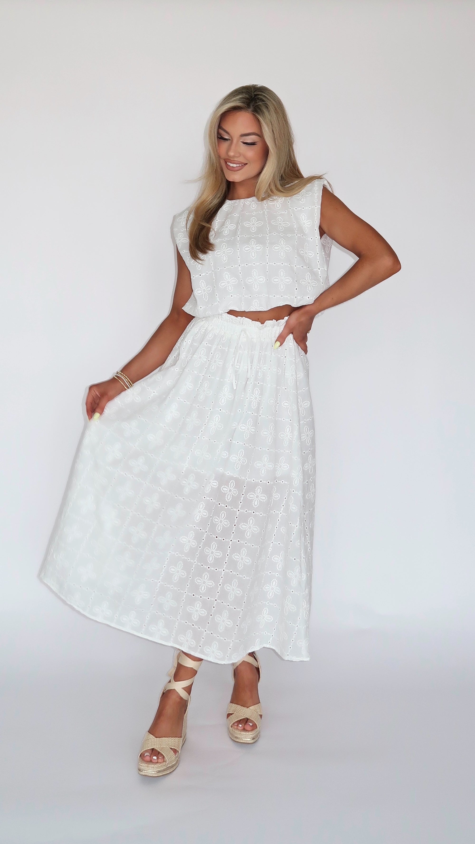 PALM BEACH EYELET SKIRT