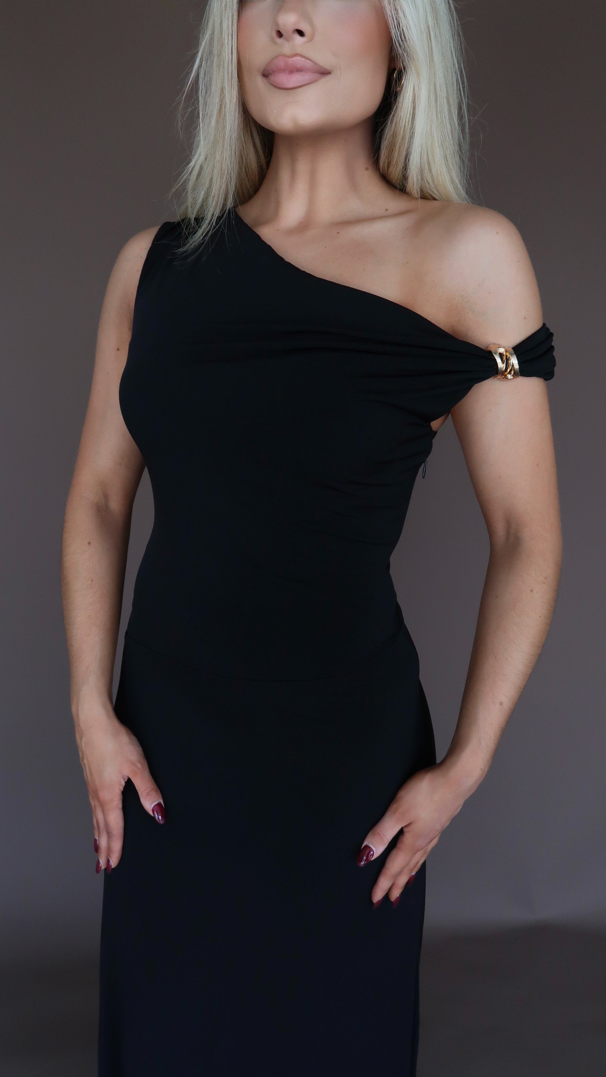 ADELE OFF THE SHOULDER MAXI DRESS BLACK