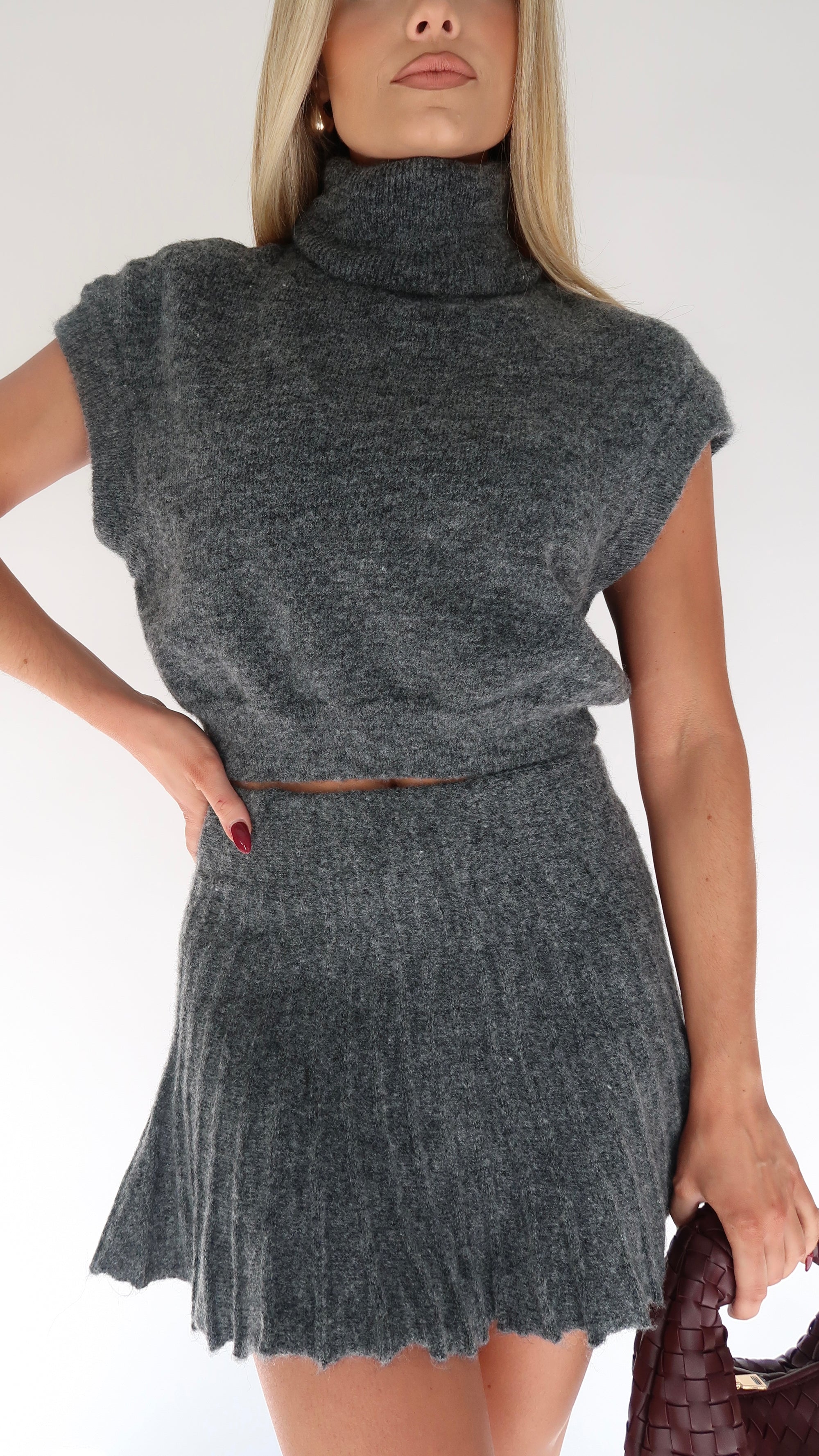 ARIA PLEATED SWEATER SKIRT