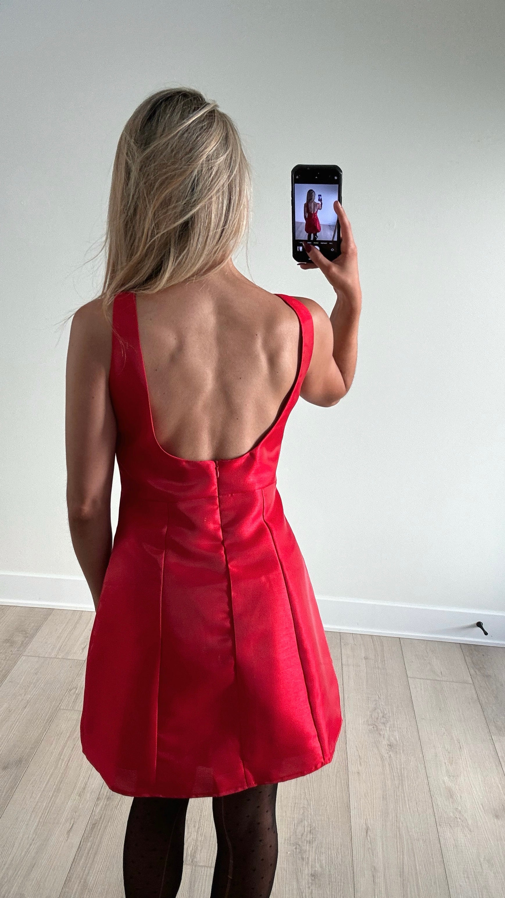 SCARLET MUSE MINI DRESS