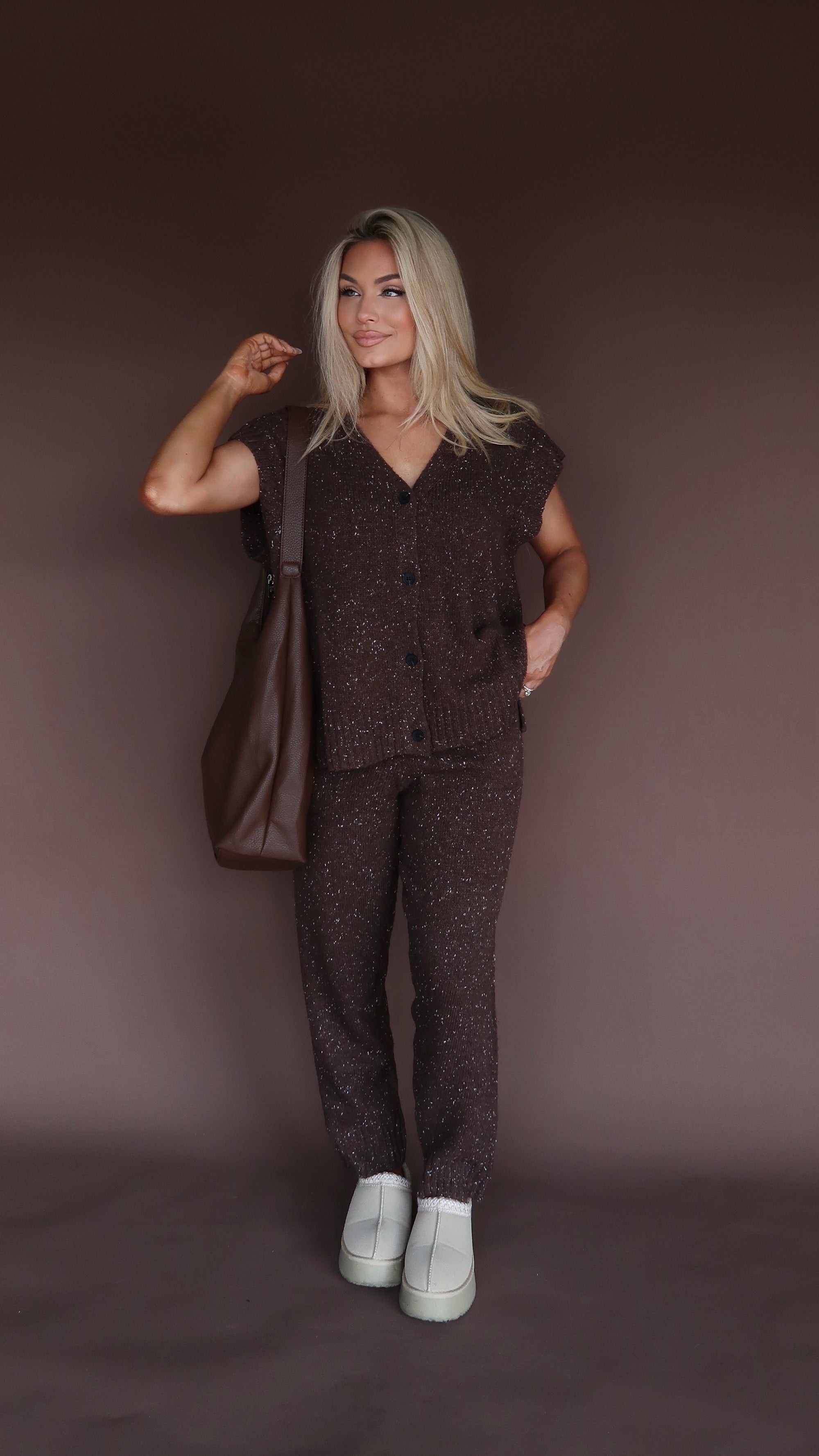 LODGE SWEATER TOP CHOCOLATE