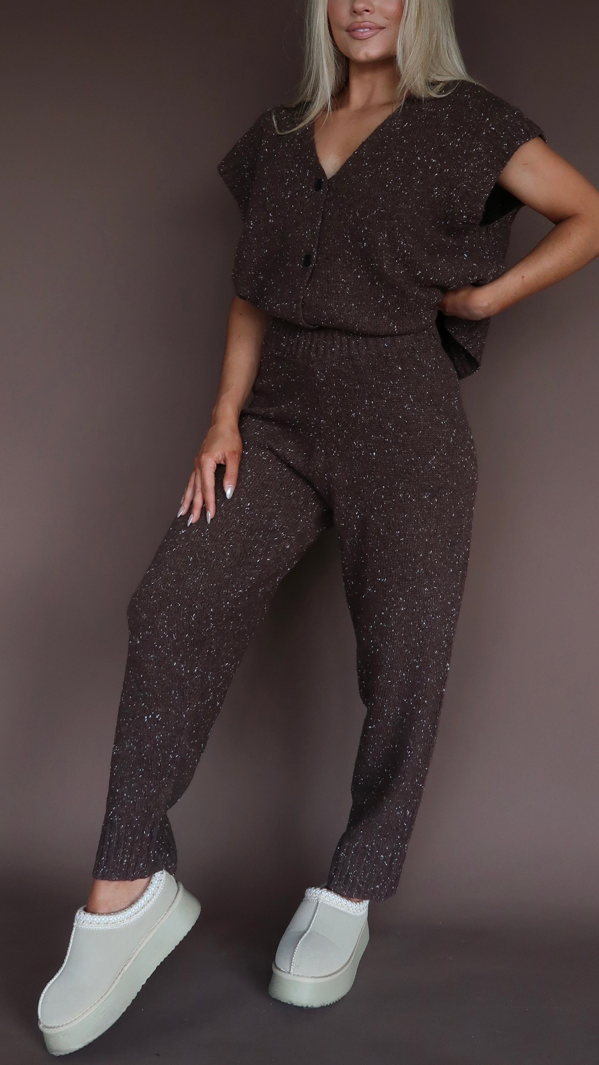 LODGE HIGH WAISTED SWEATER JOGGER PANTS CHOCOLATE