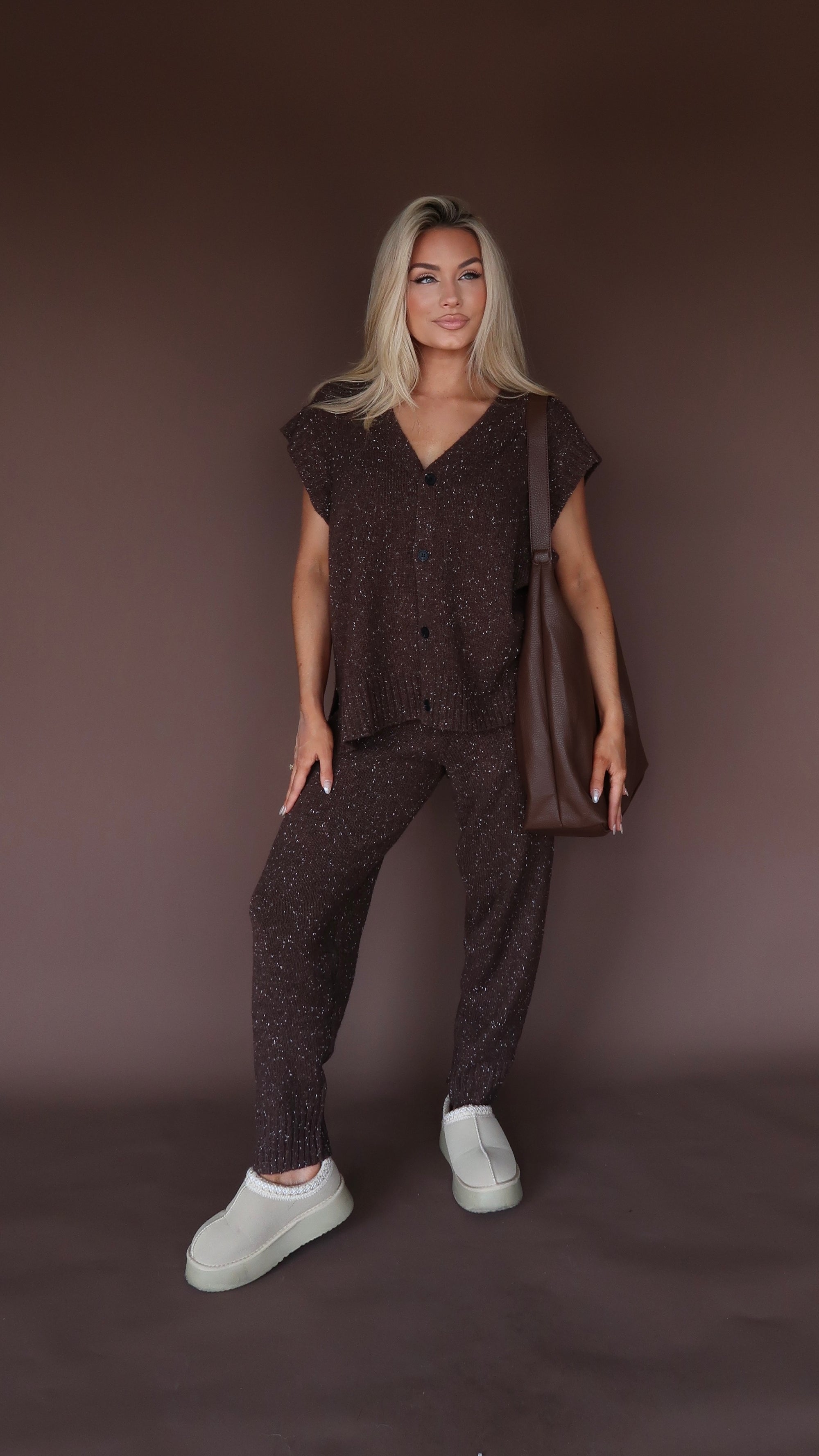 LODGE SWEATER TOP CHOCOLATE