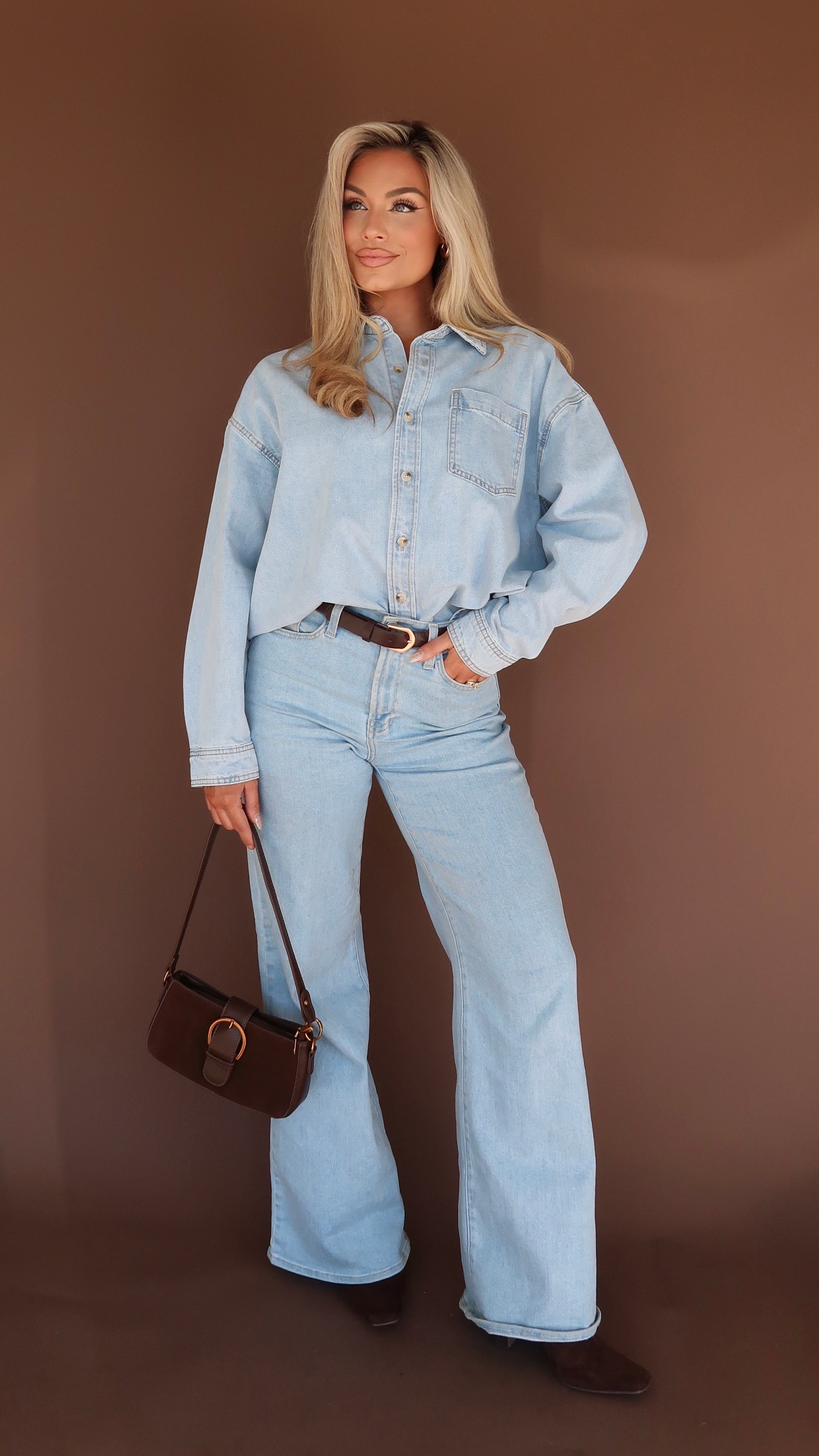 CORE OVERSIZED DENIM BUTTON DOWN LIGHT WASH