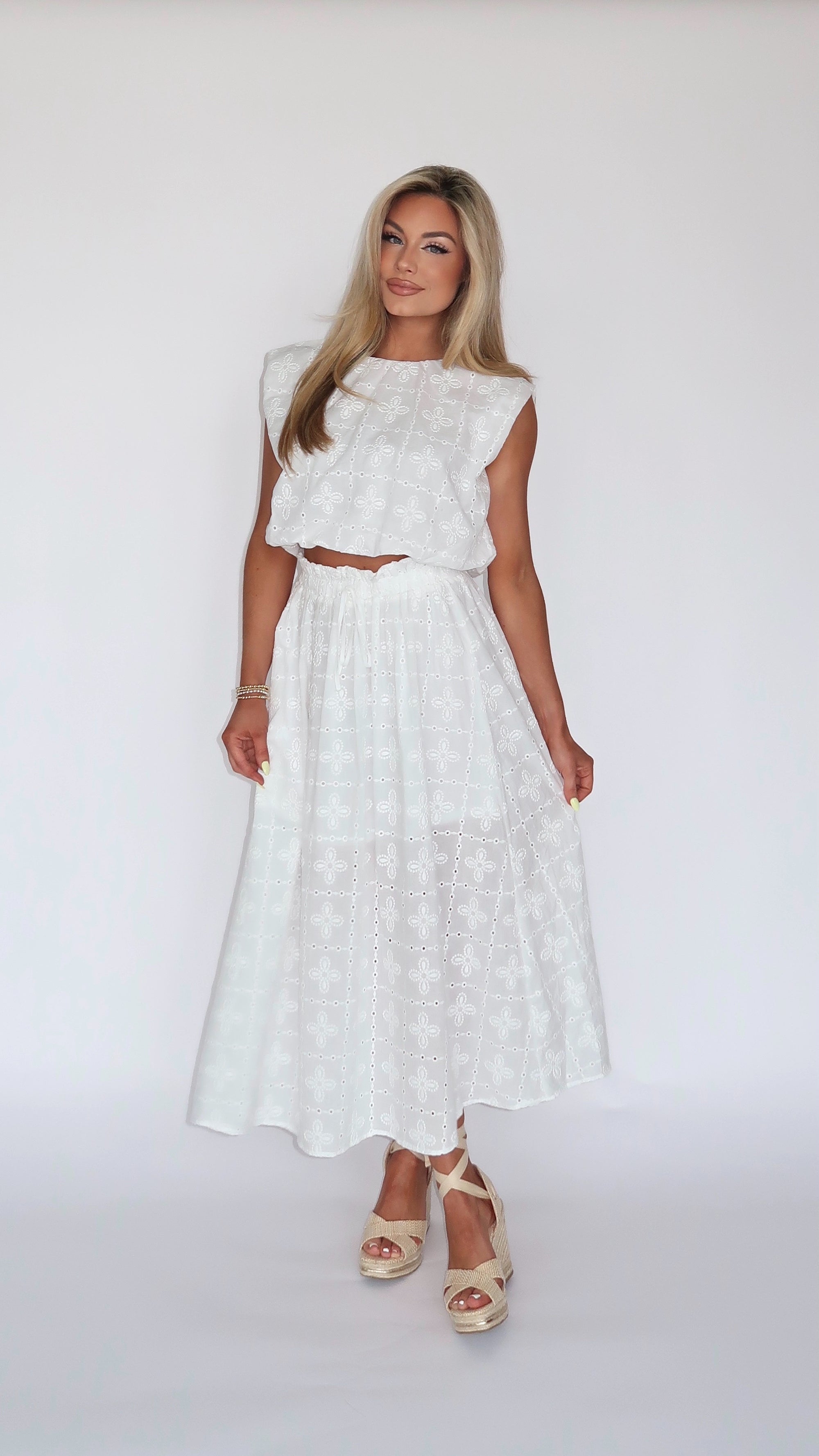 PALM BEACH EYELET SKIRT