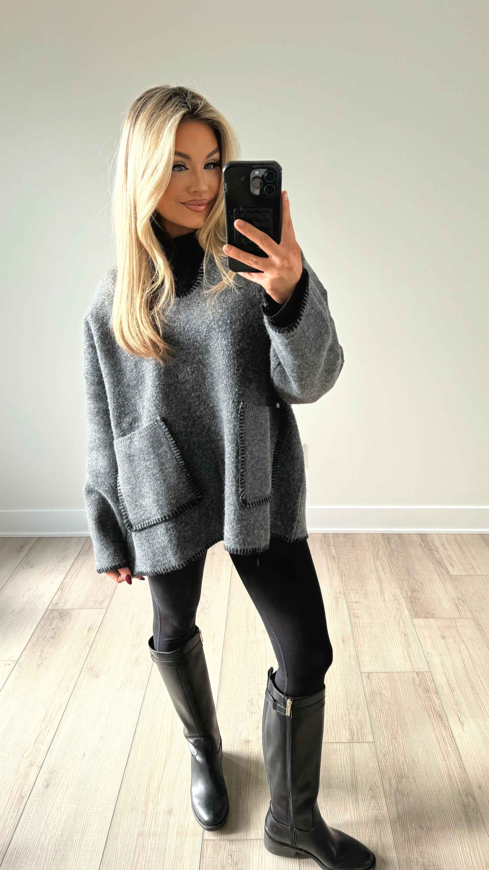 EQUESTRIAN STITCH OVERSIZED SWEATER