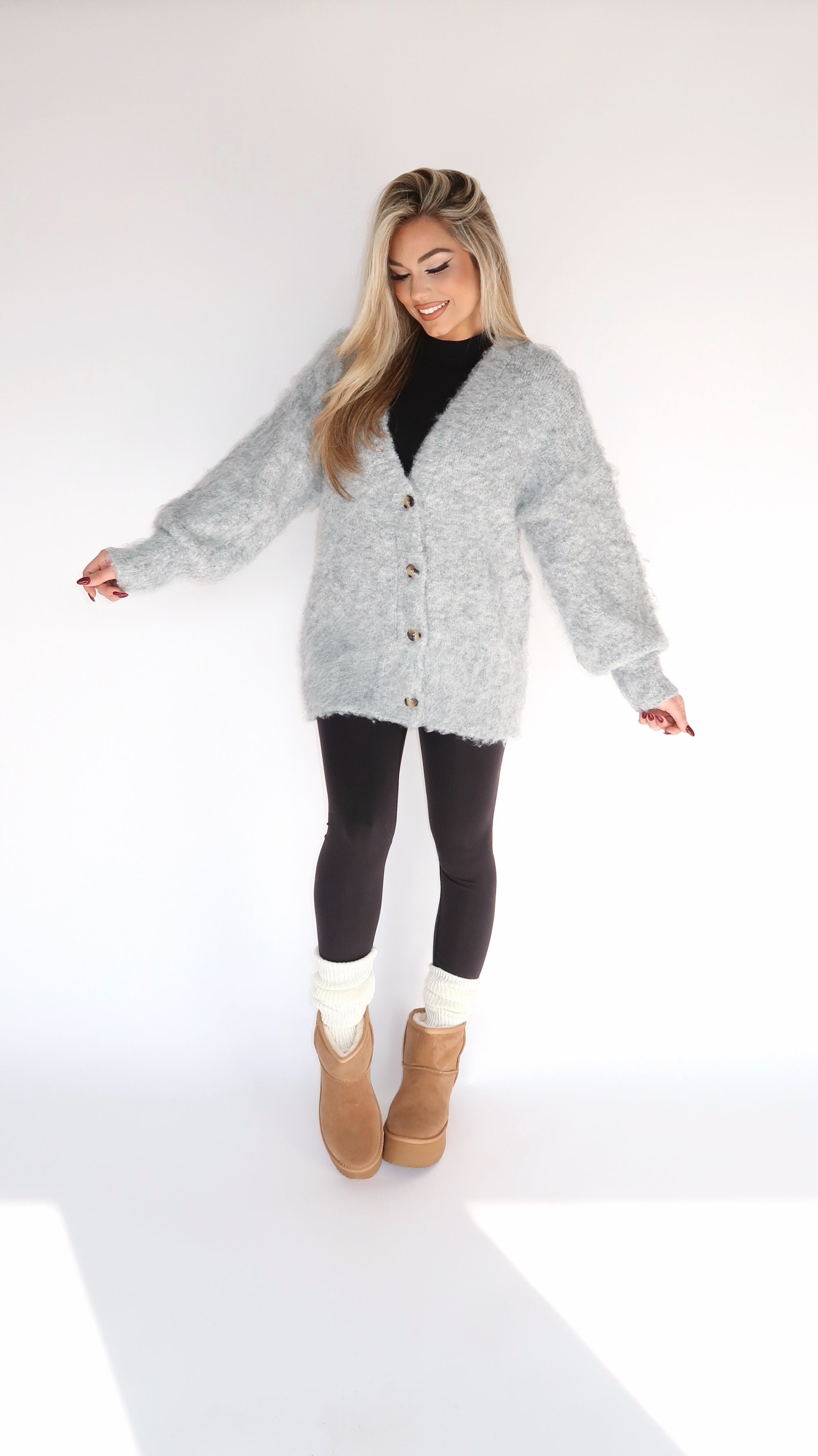 CABIN COZY CARDIGAN GREY