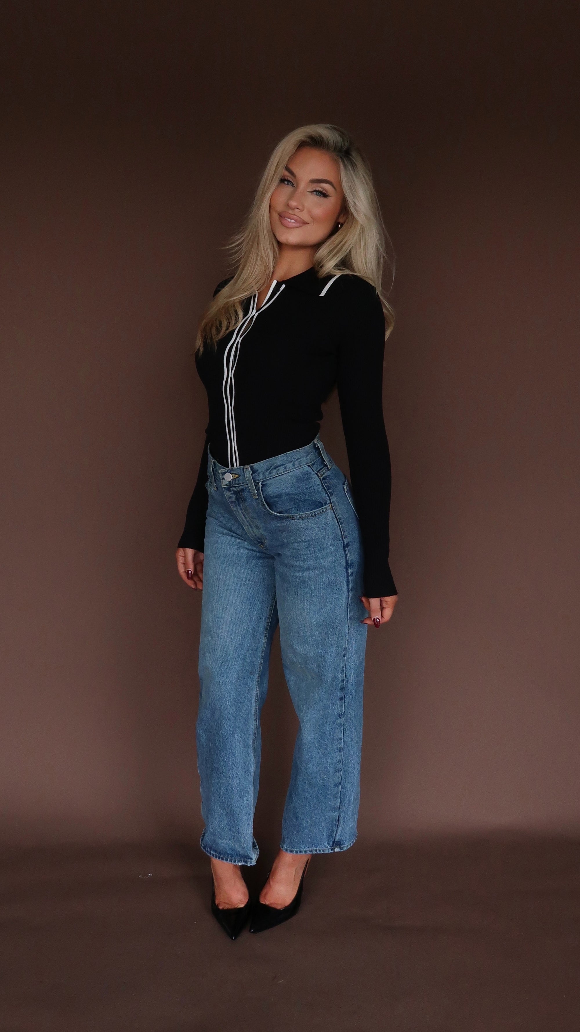 NOIR CONTRAST TOP BLACK/WHITE