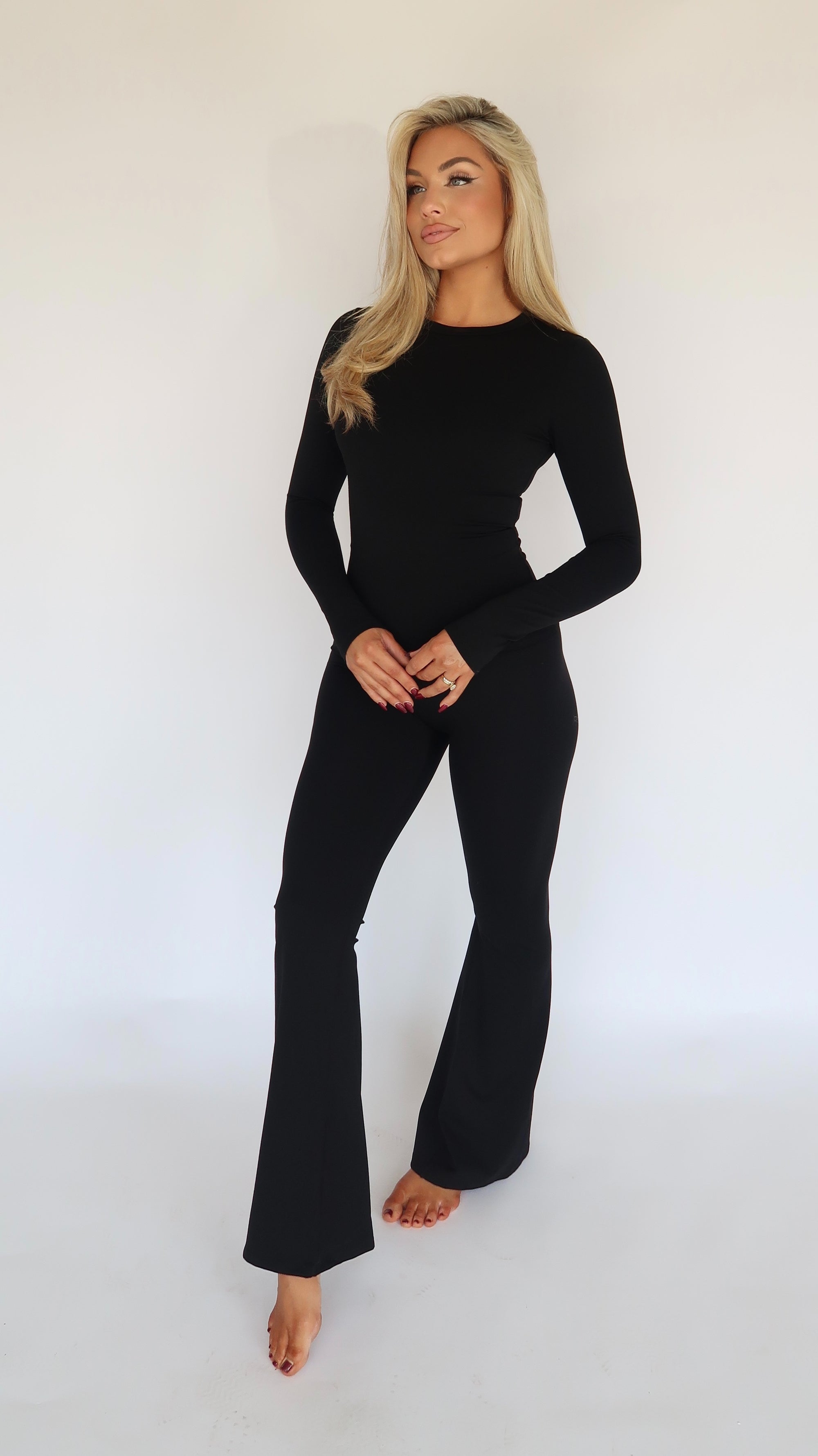 PERFORMANCE FITTED LONG SLEEVE BLACK