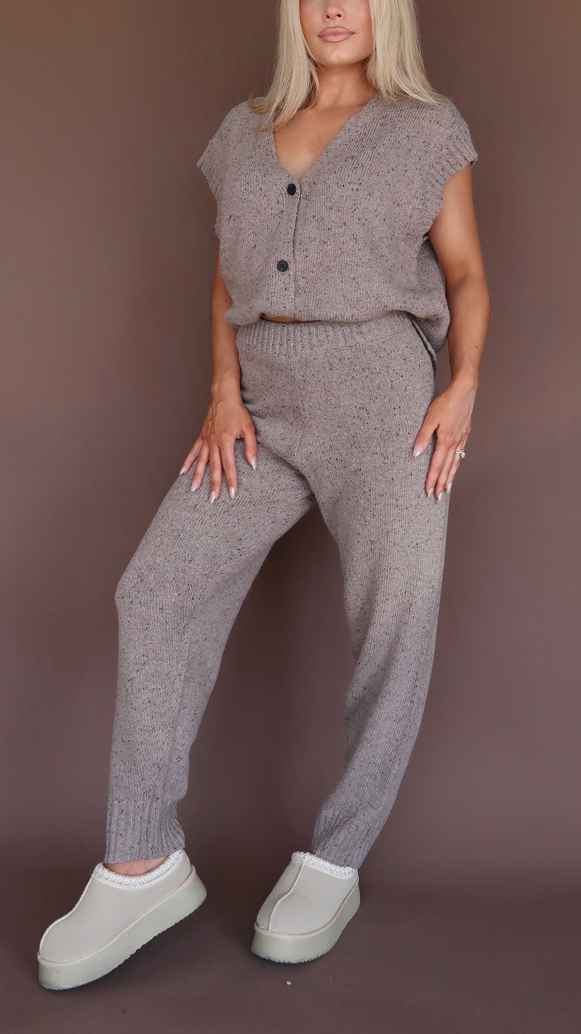 LODGE HIGH WAISTED SWEATER JOGGER PANTS TAUPE